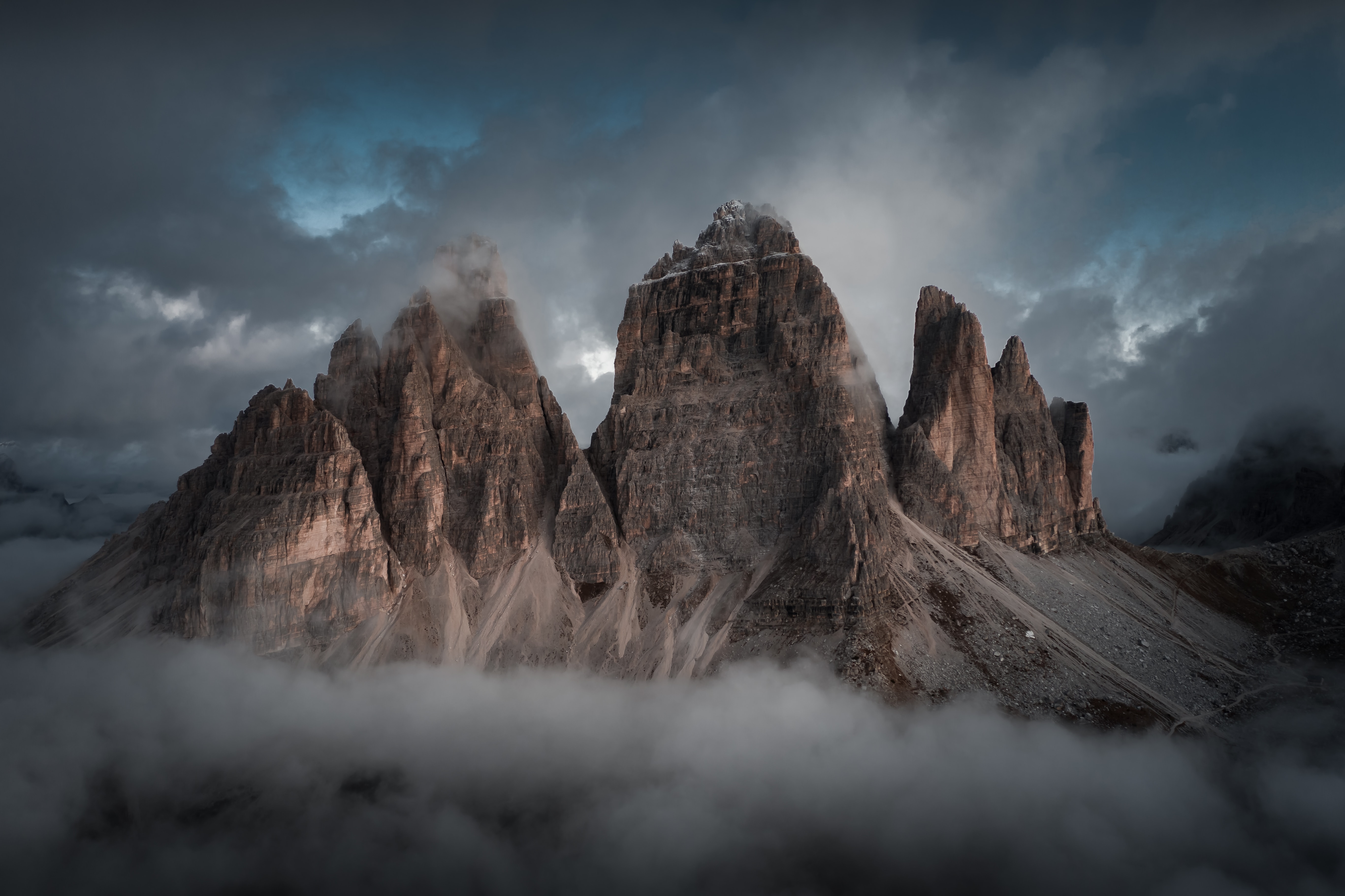 Free download wallpaper Landscape, Rocks, Nature, Mountains, Clouds, Vertex, Tops on your PC desktop