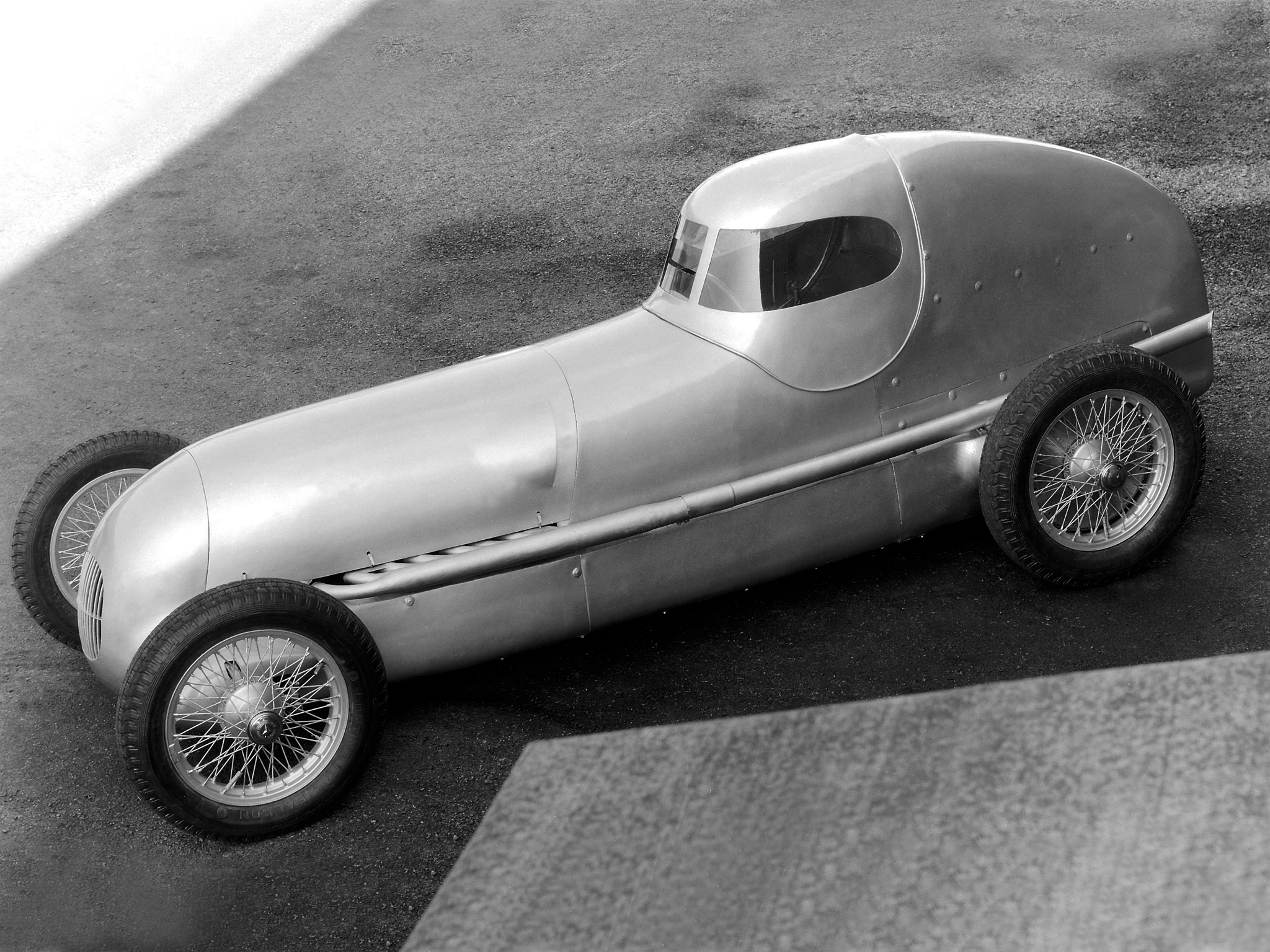 Mercedes Silver arrow 19