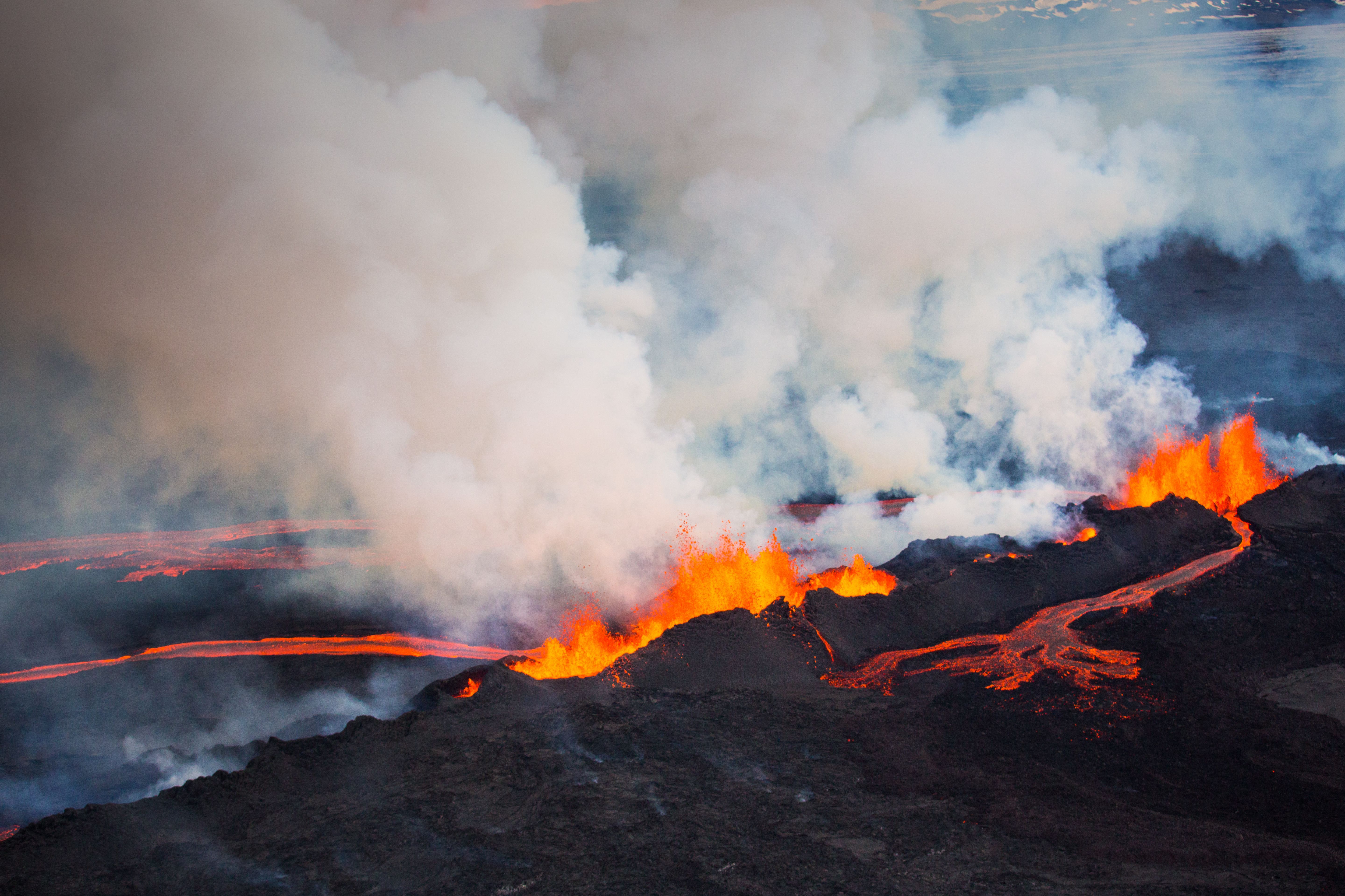 iceland, smoke, earth, bárðarbunga, eruption, lava, nature, volcano, volcanoes Aesthetic wallpaper