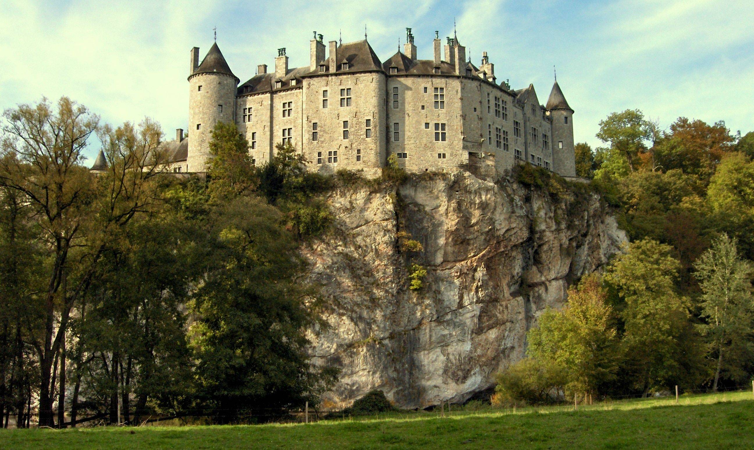 Замок Carondelet Castle, Бельгия