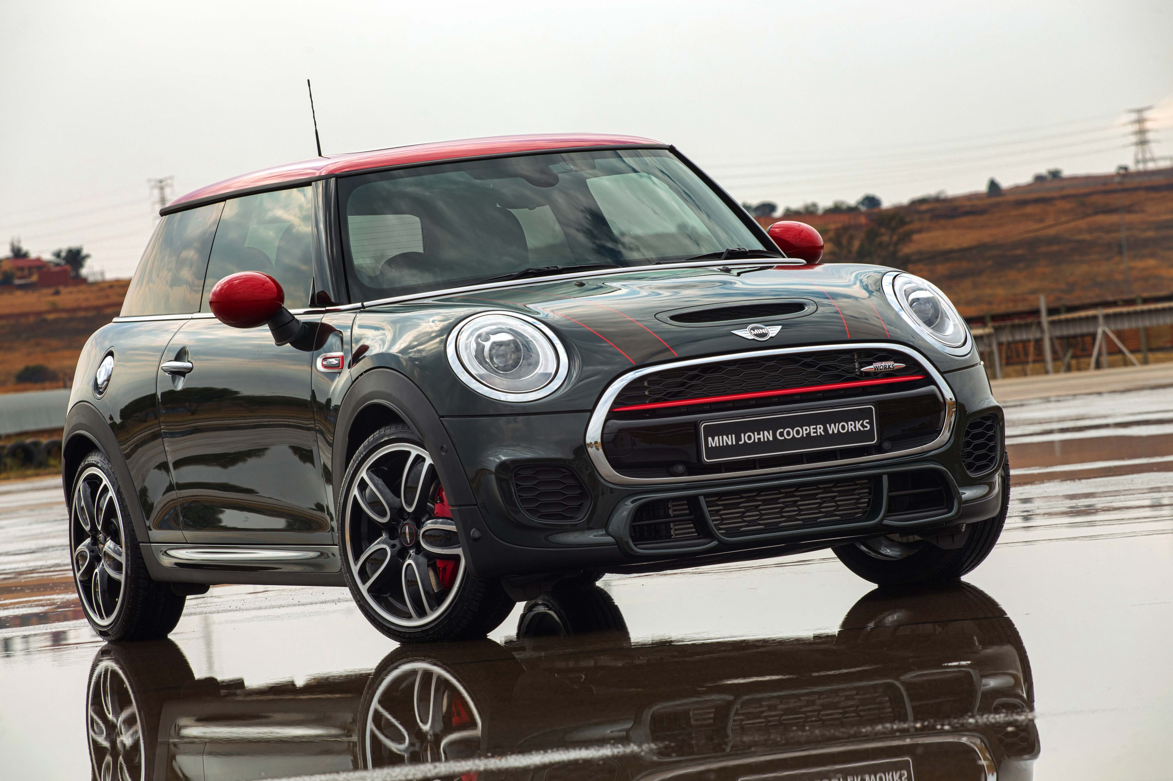 Mini Cooper JCW черный