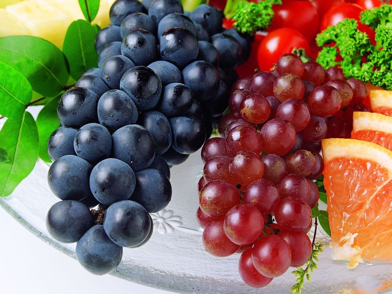 Download mobile wallpaper Food, Grapes, Fruits for free.
