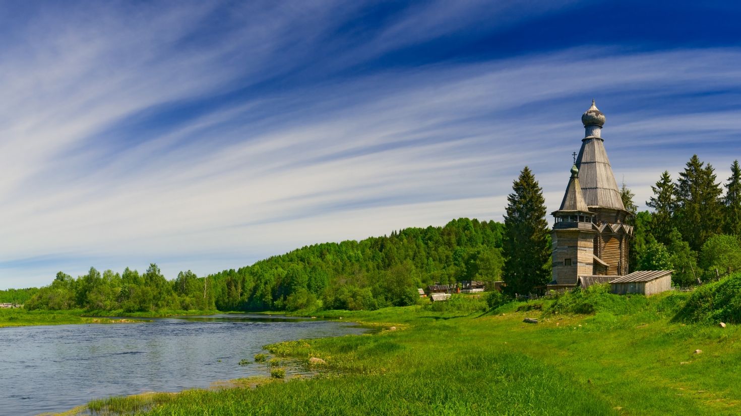 Купол деревенской церкви