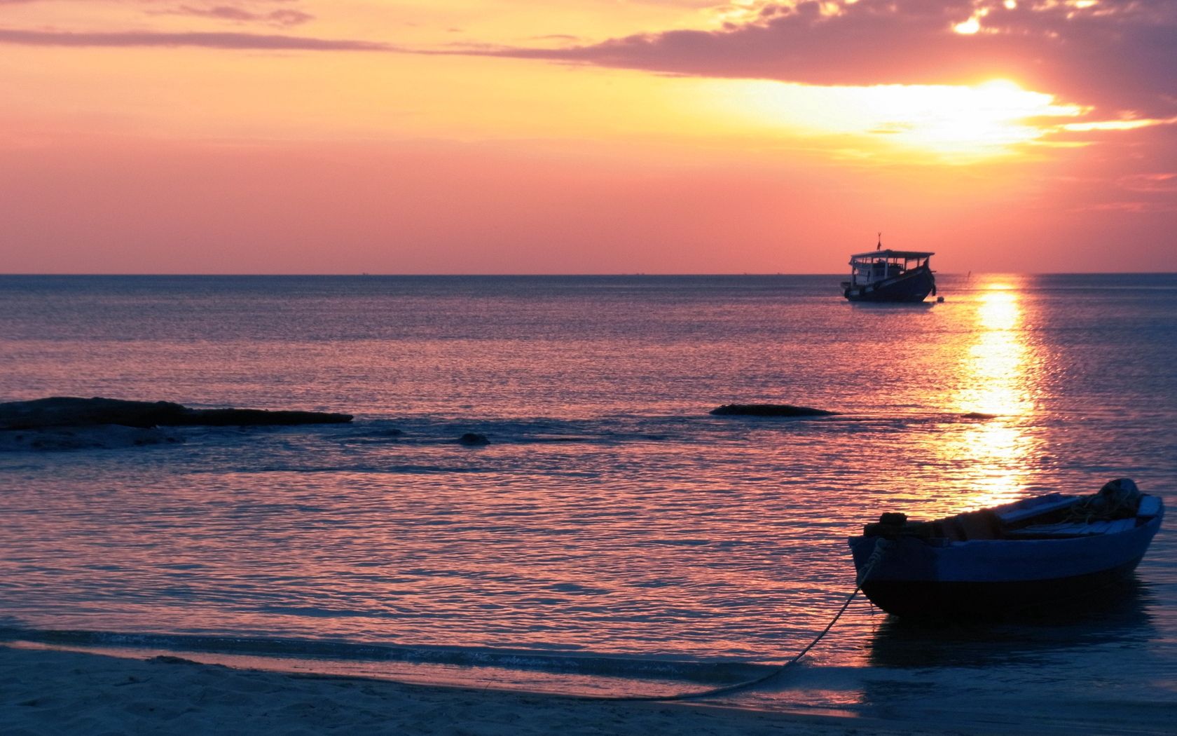 Download mobile wallpaper Boats, Bank, Shore, Sky, Horizon, Ocean, Nature, Sunset for free.