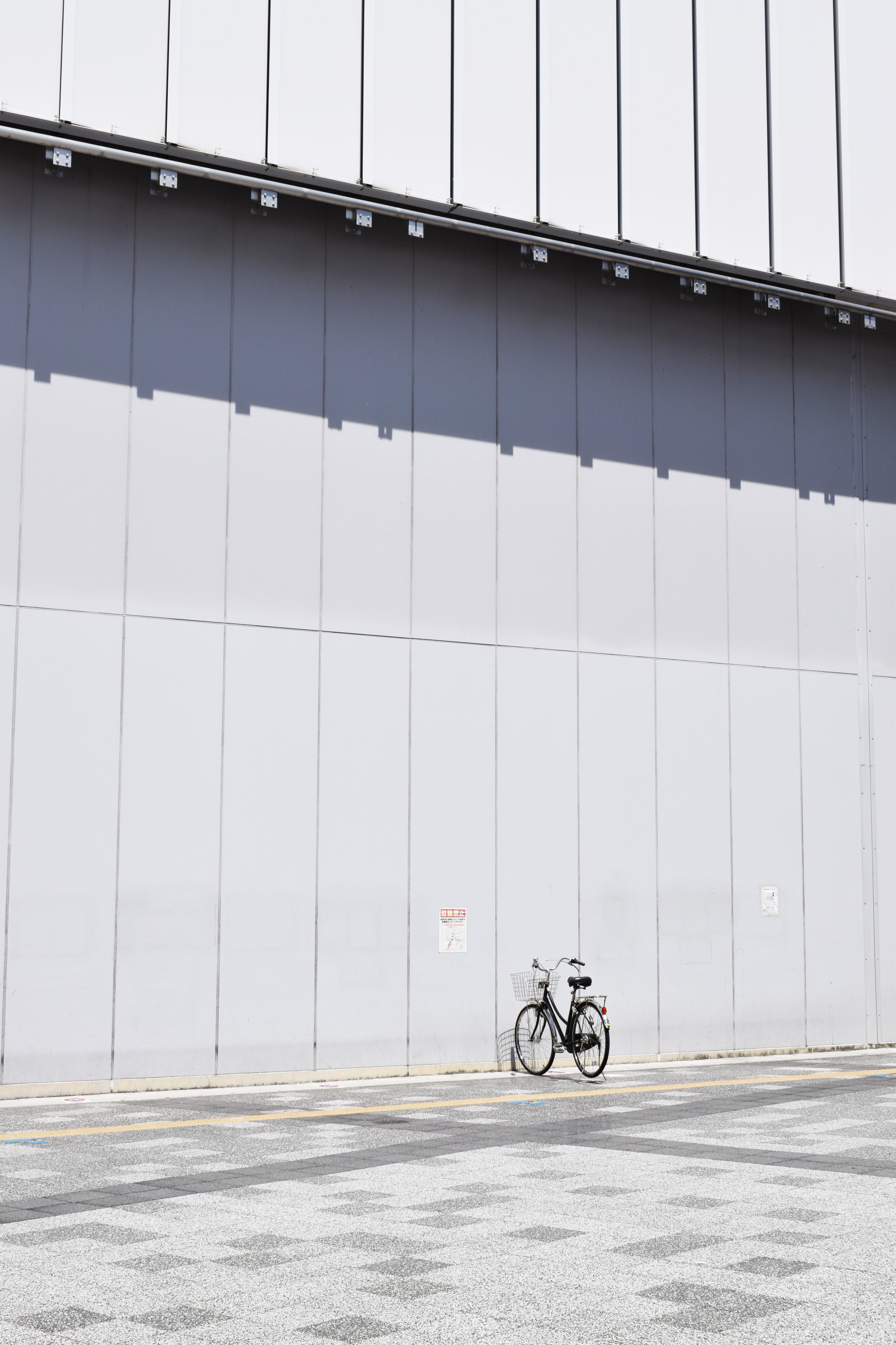 Download mobile wallpaper Parking, Bicycle, Minimalism for free.