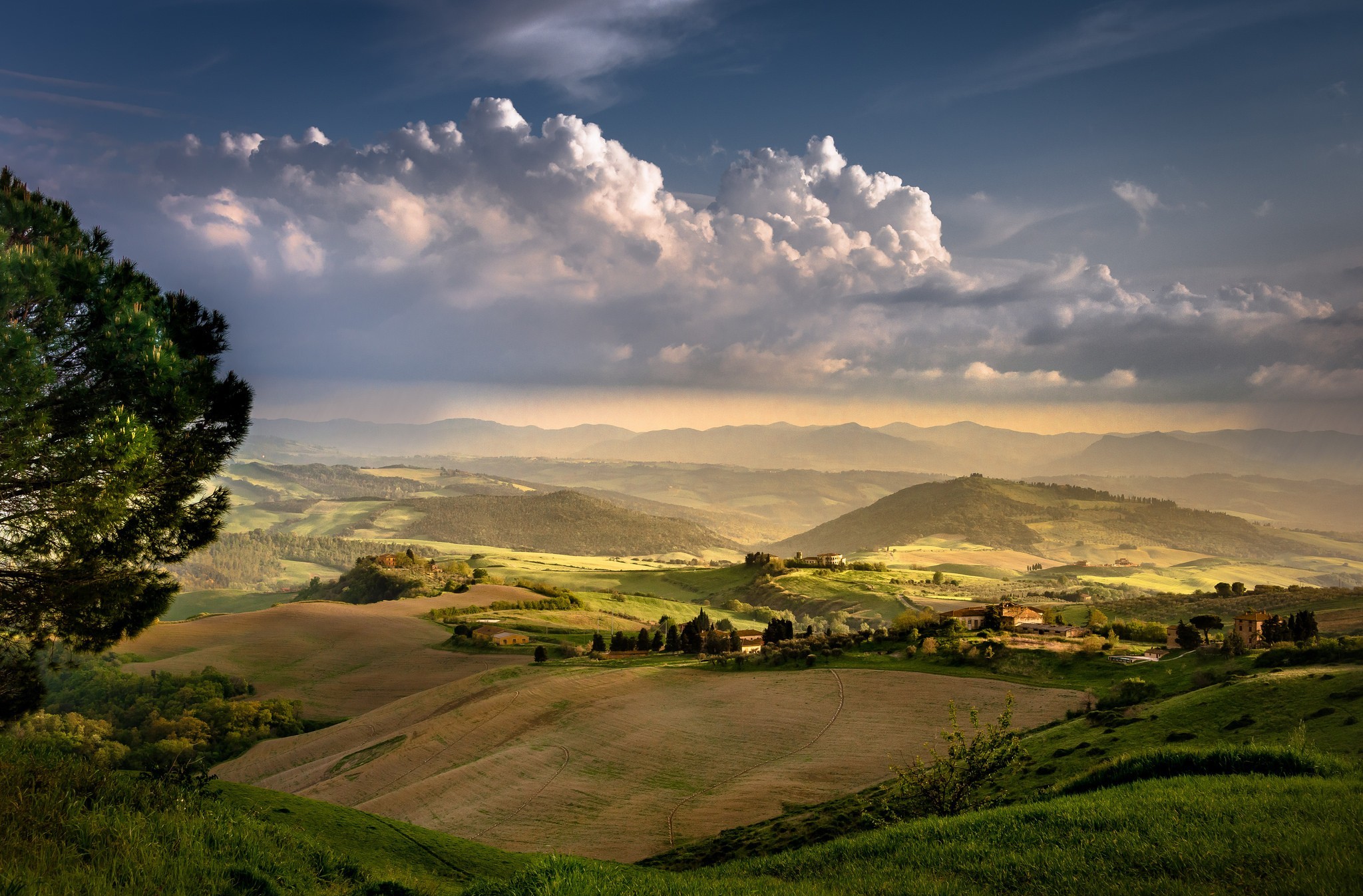 663397 télécharger l'image toscane, photographie, nuage, colline, maison, italie, vallée - fonds d'écran et économiseurs d'écran gratuits