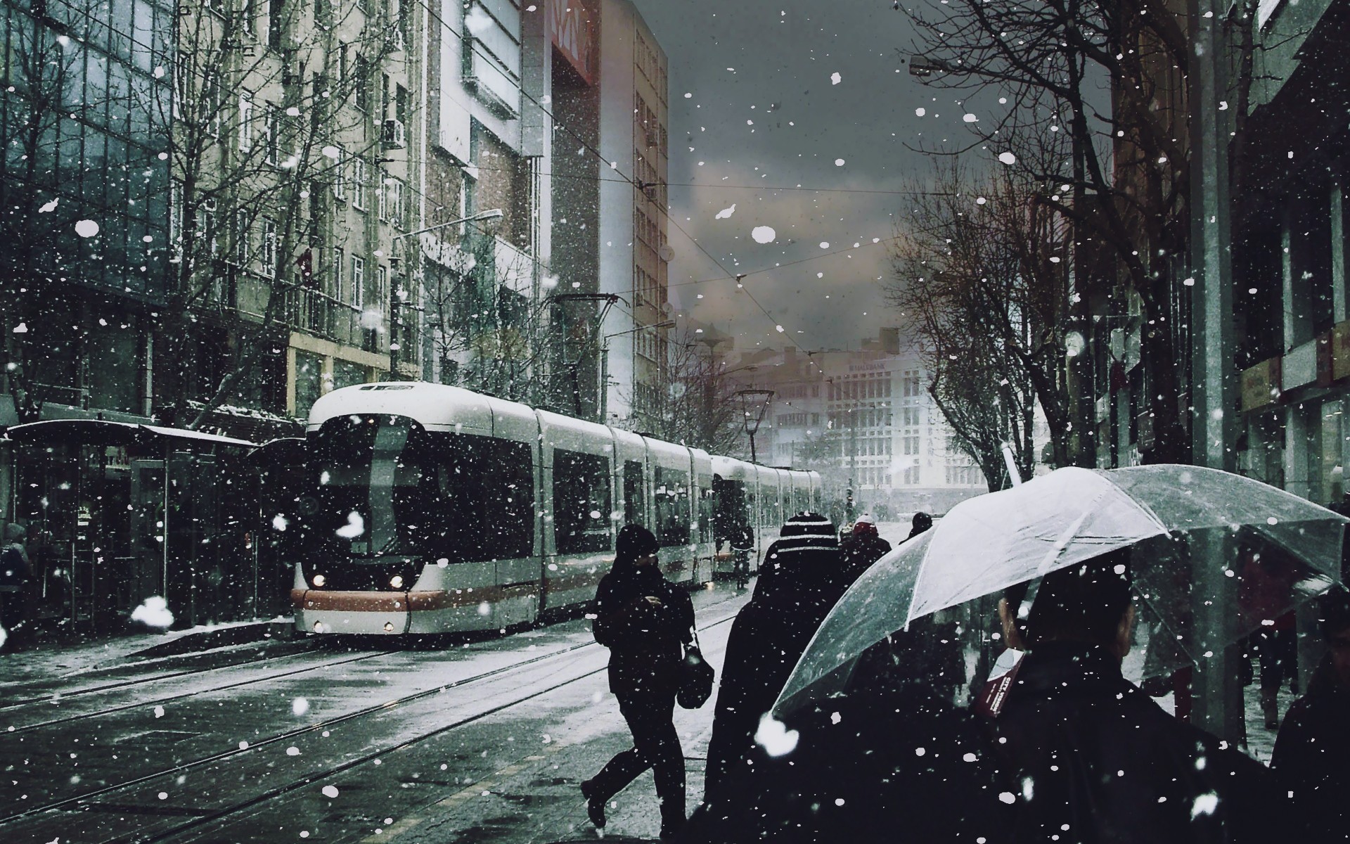 Трамвай снегопад