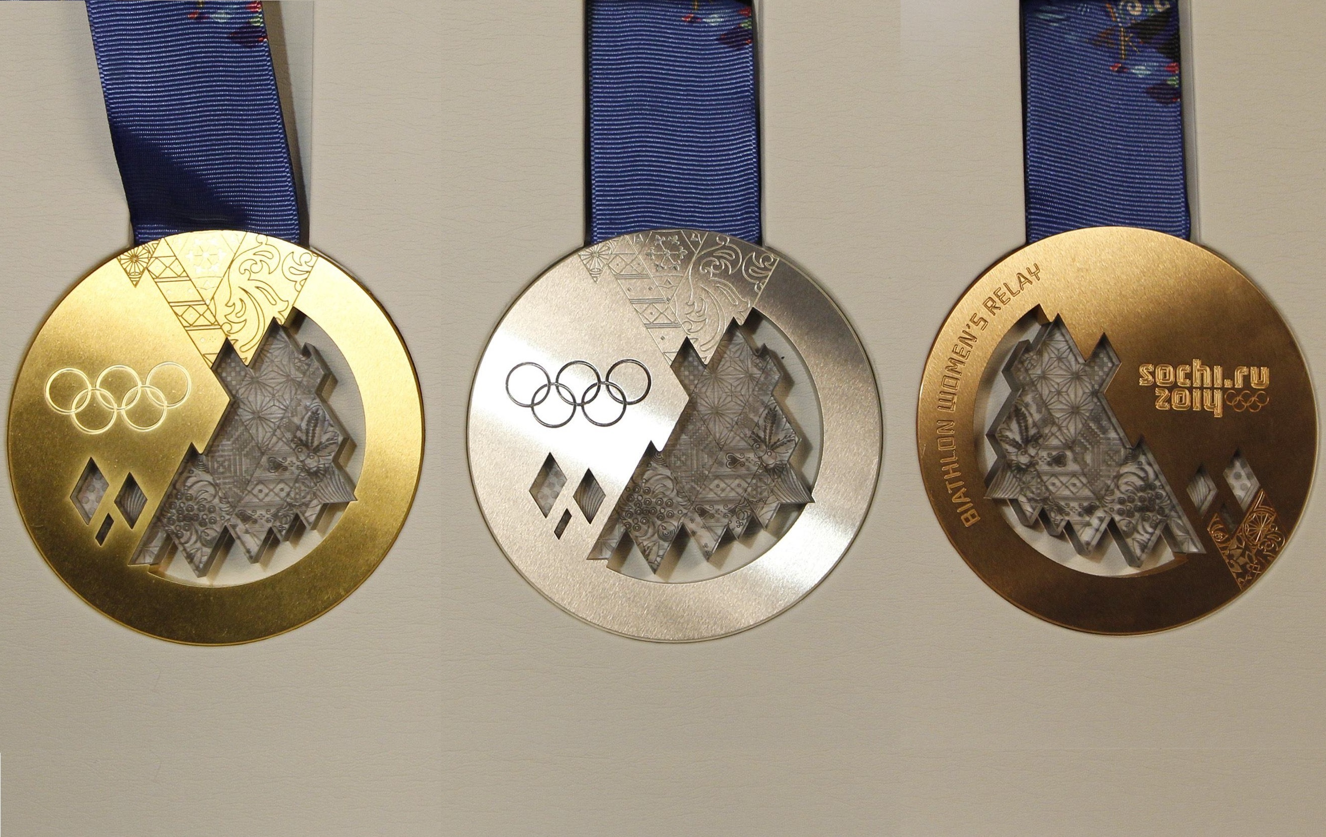 51788 скачать картинку спорт, сочи 2014, олимпиада, золото, олимпийские игры, медаль, медали, серебро, бронза - обои и заставки бесплатно