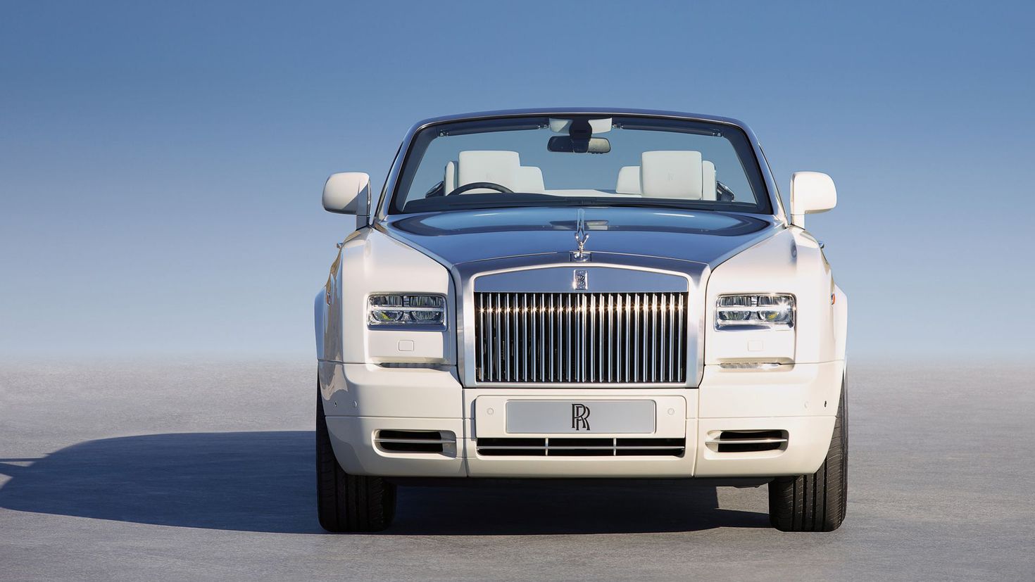 Автомобиль роллс ройс. Rolls Royce. Машина Роллс Ройс. Машина Роллс Ройс Фантом. Rolls Royce Drophead 2013.