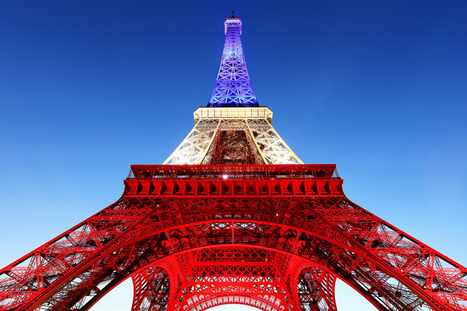 Mobile Wallpaper Eiffel Tower 