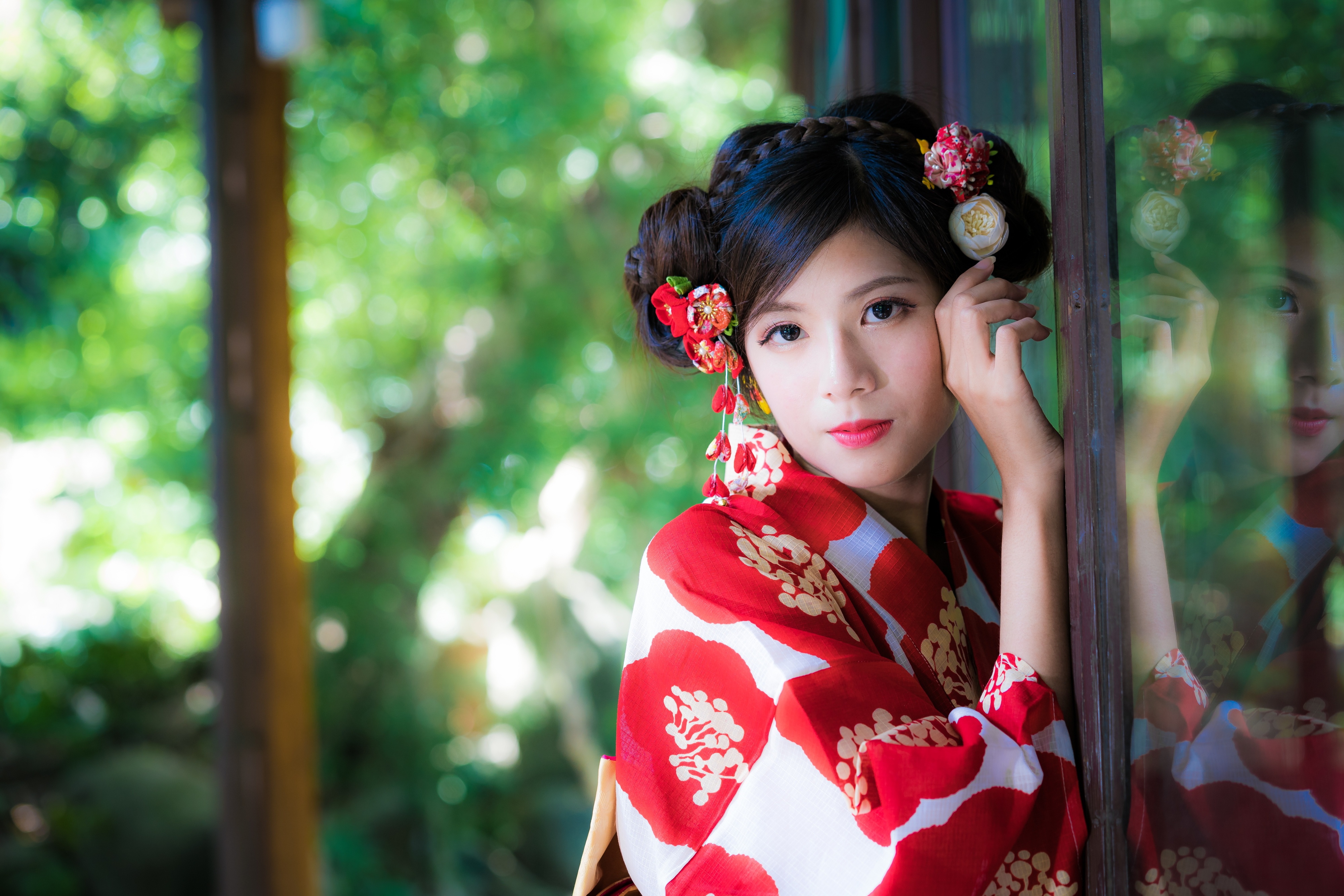Показать красивую японку. Красивые японки. Японская девушка. Японка в кимоно. Китаянки в национальной одежде.