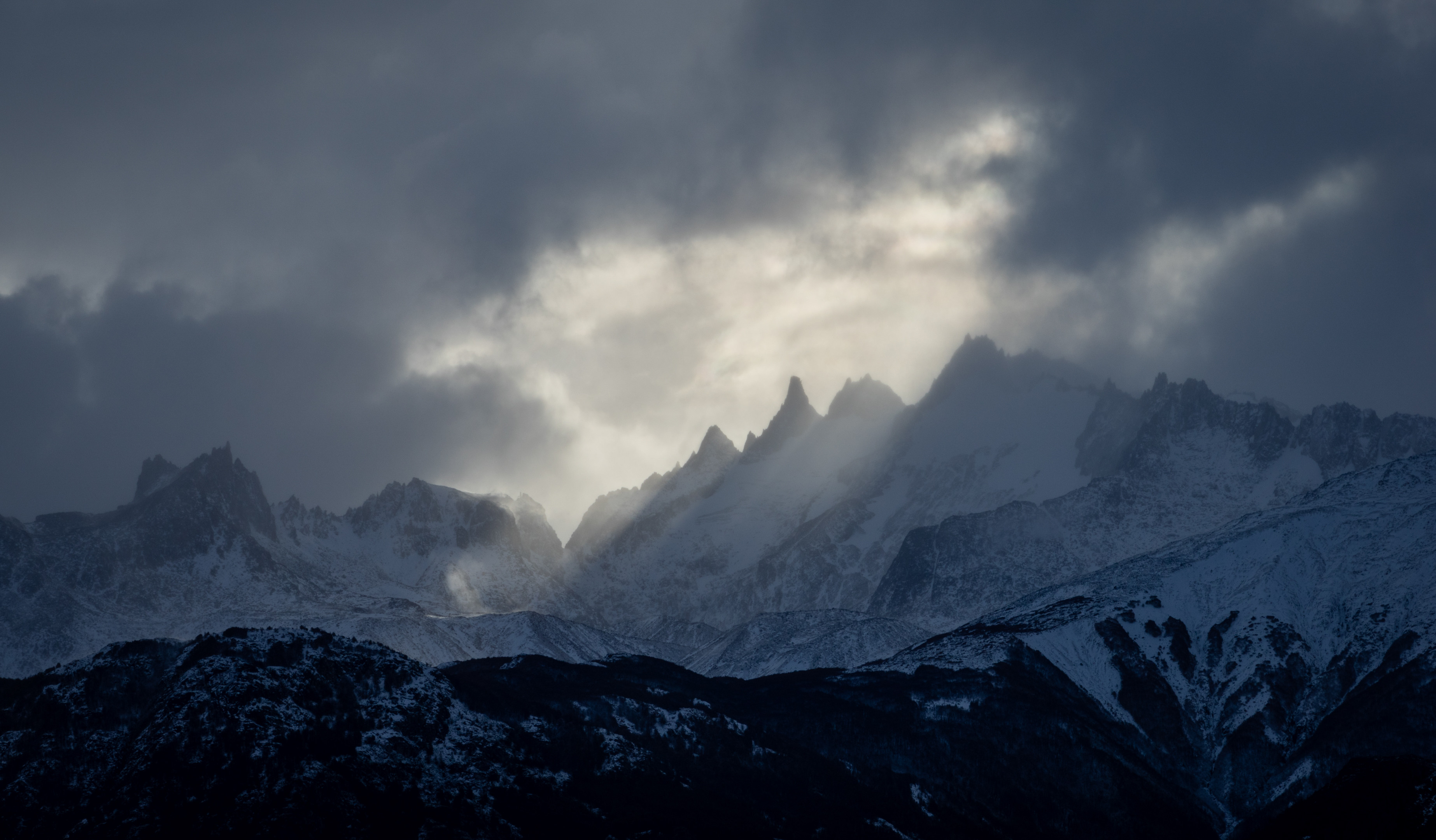 Free download wallpaper Snow, Snow Covered, Snowbound, Nature, Mountains, Clouds, Rocks on your PC desktop