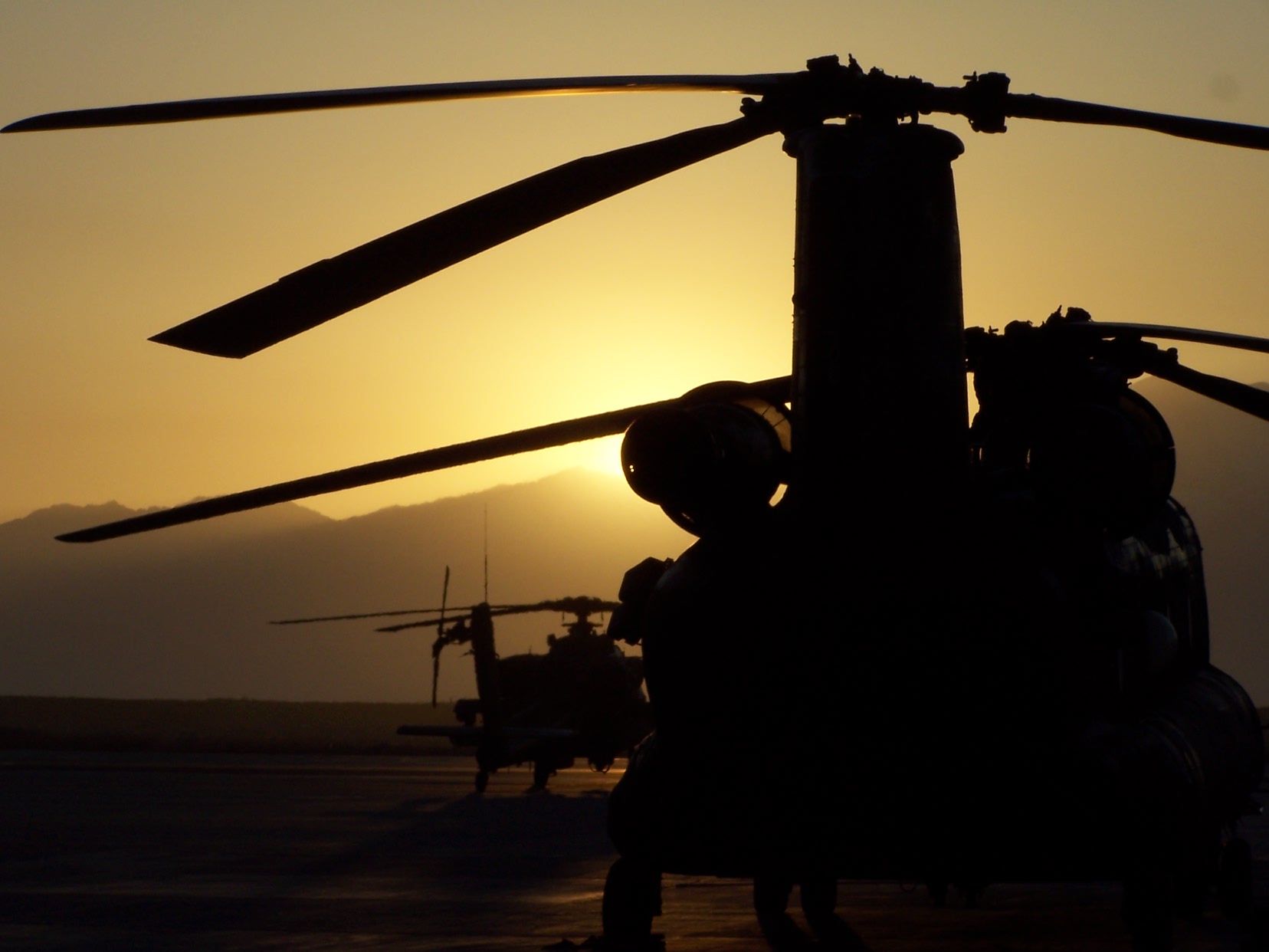 523097 下載圖片 军事, 直升机, 军用直升机 - 免費壁紙和屏保