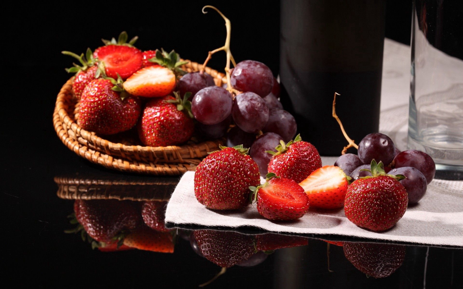 food, strawberry, grapes, tasty, delicious lock screen backgrounds