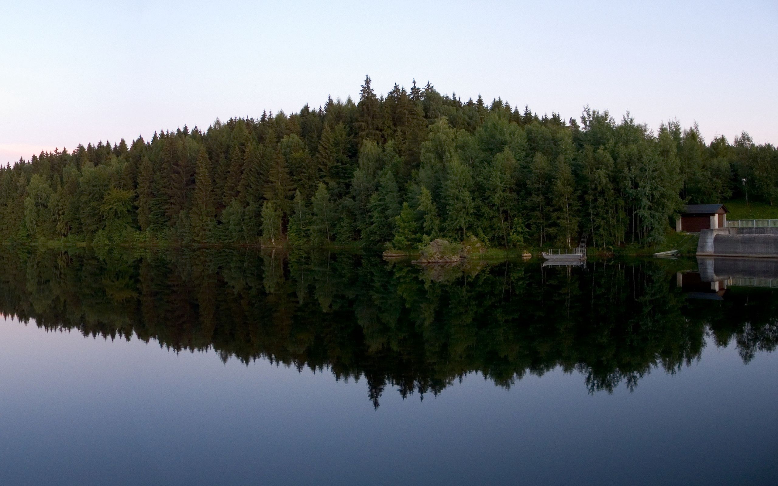 nature, lake, reflection, shore, bank, forest, small house, lodge, triangle Full HD