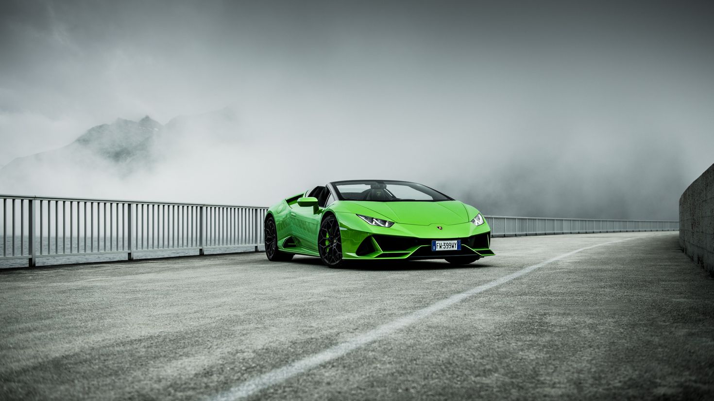 Lamborghini Huracan 4Рє РѕР±РѕРё