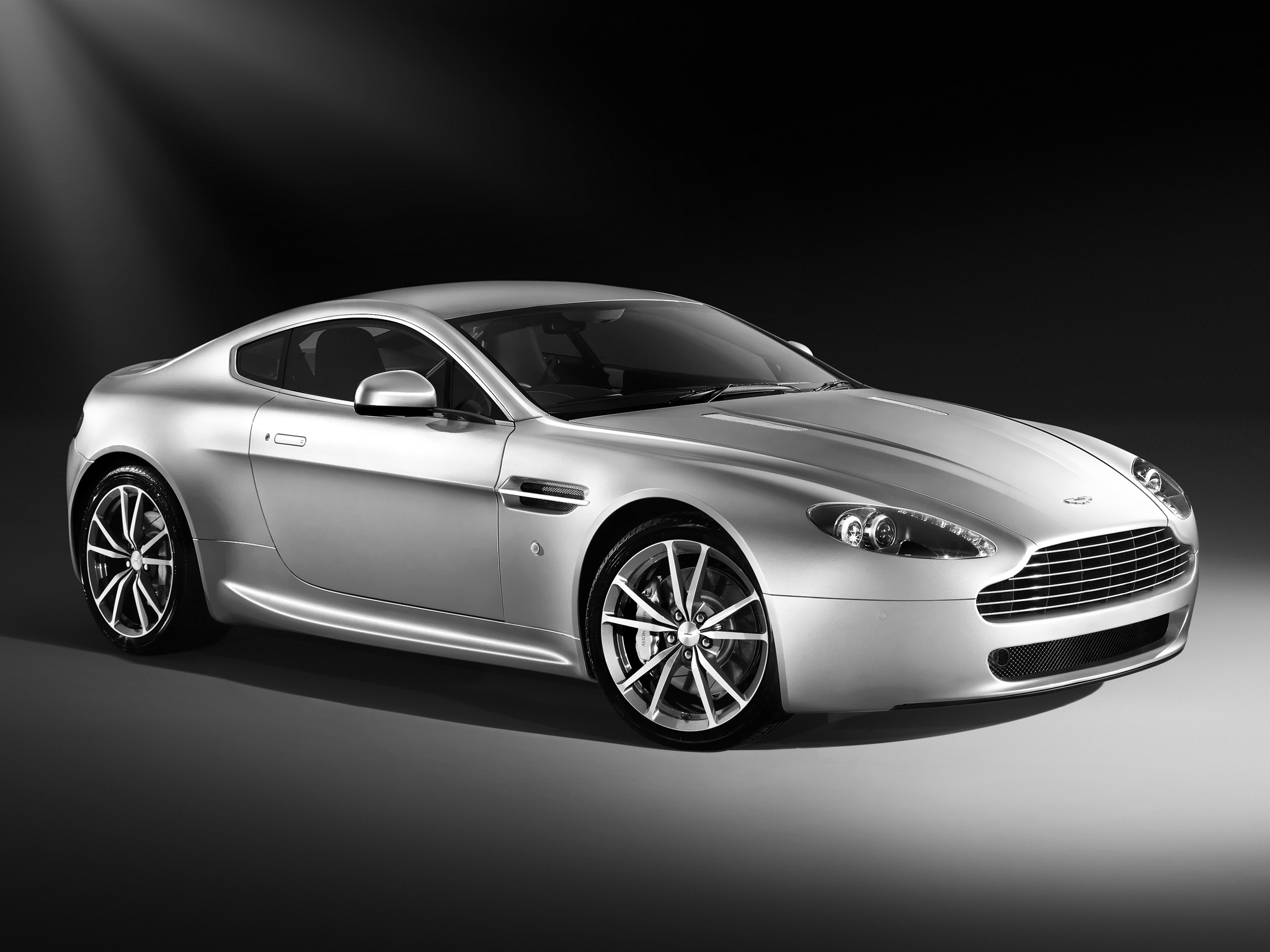 Laden Sie das Aston Martin, Cars, Seitenansicht, Stil, 2008, Silber, V8, Vantage, Vorteil-Bild kostenlos auf Ihren PC-Desktop herunter
