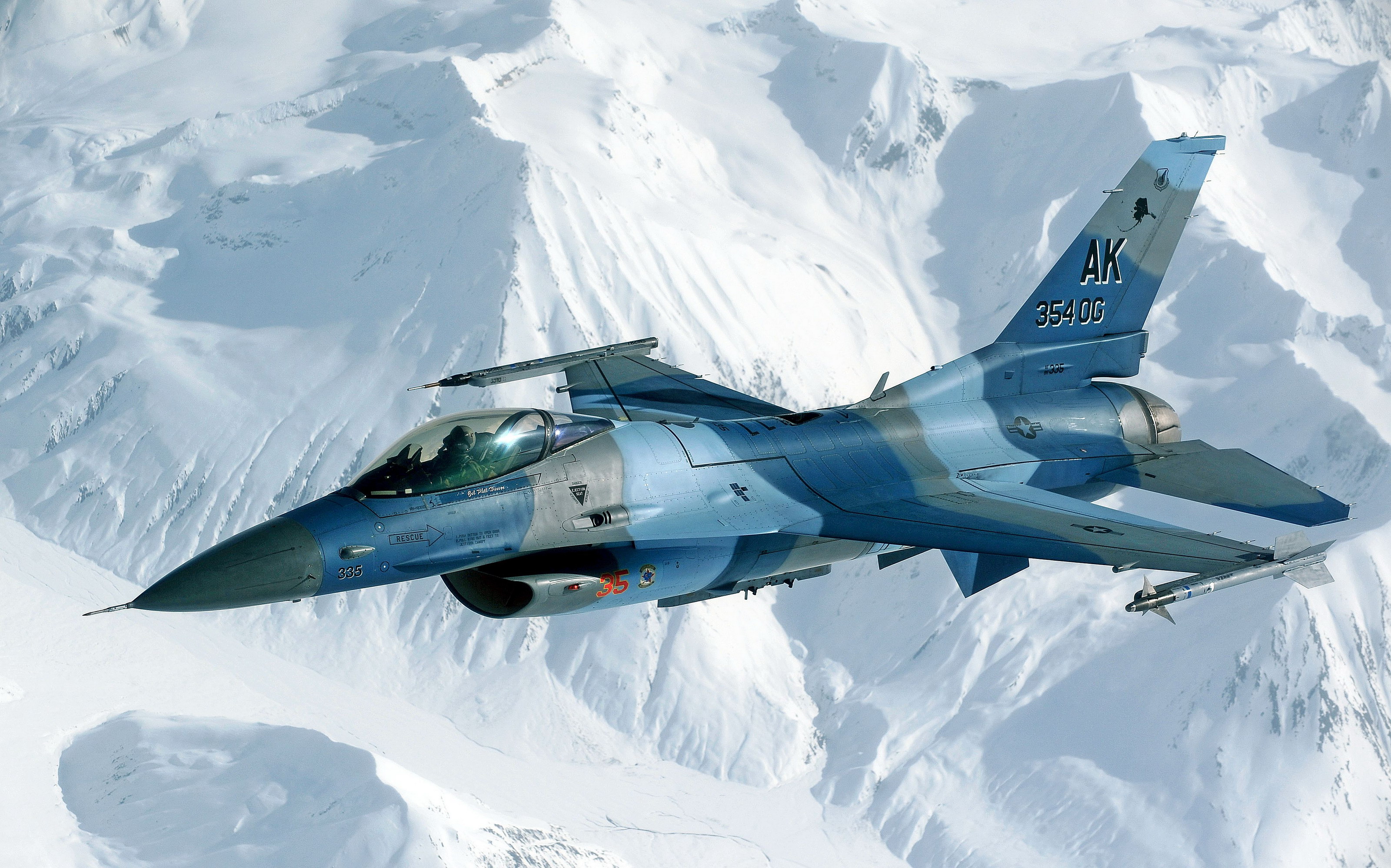 General Dynamics f-16 Fighting Falcon