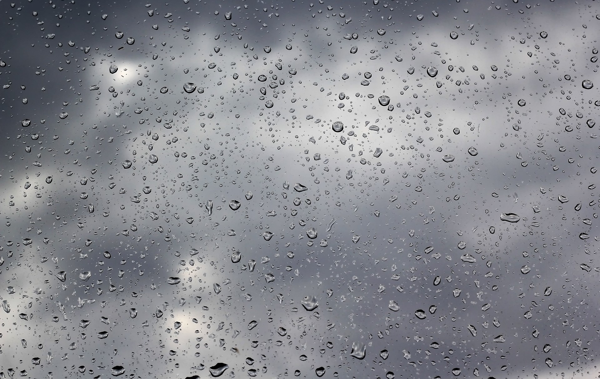 Free download wallpaper Water, Clouds, Texture, Textures, Mainly Cloudy, Overcast, Drops, Glass, Rain on your PC desktop