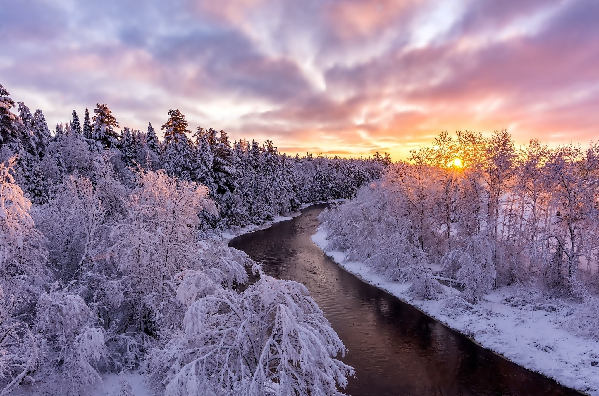 Природа зима красота. Река Лойзах Германия зима. Зимний пейзаж. Зимняя река. Красивая зима.
