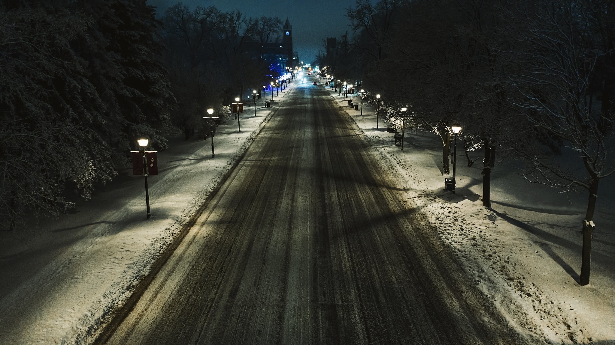 Ночная зимняя дорога
