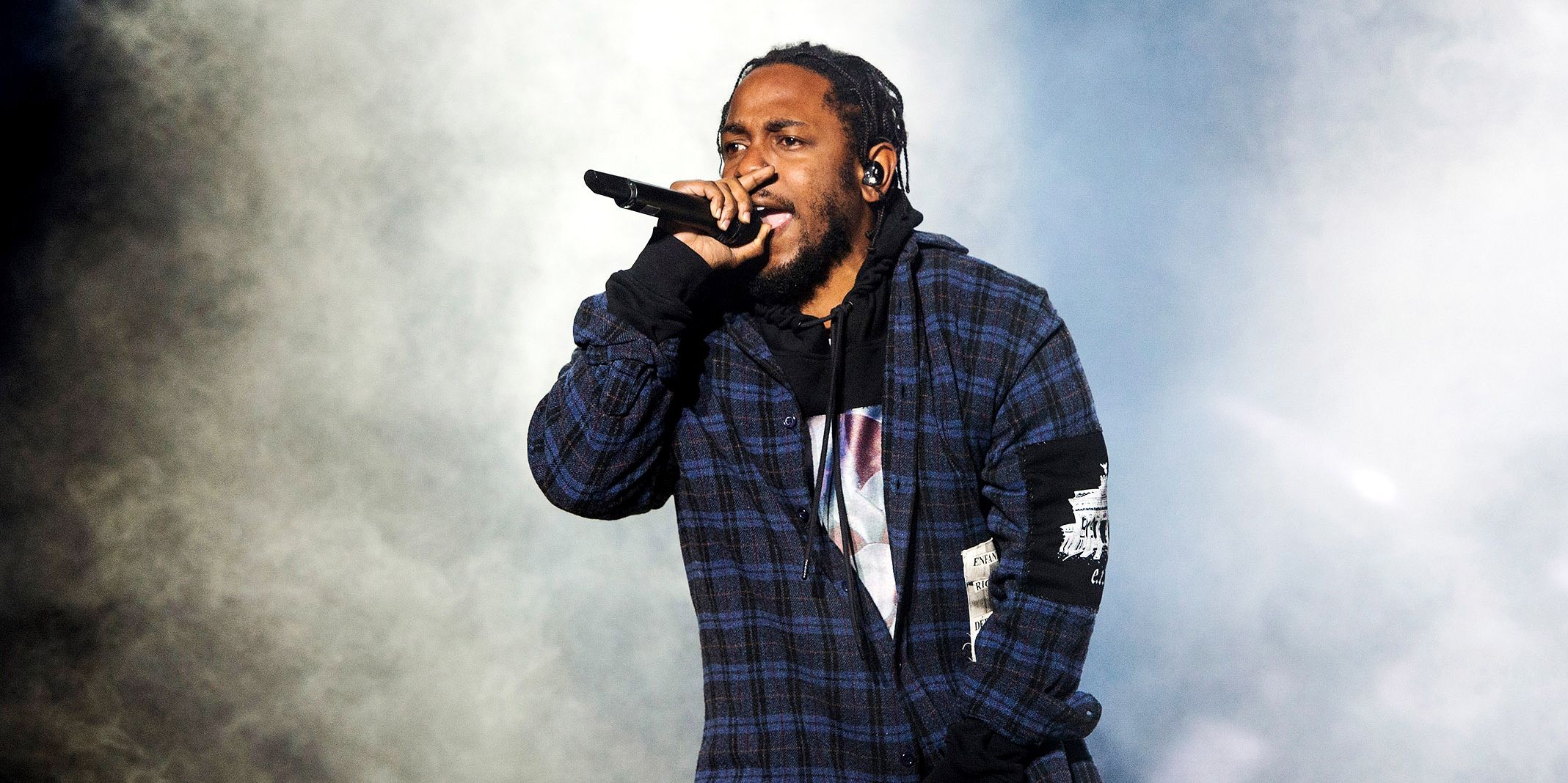 Download Kendrick Lamar Yellow Photoshoot Wallpaper