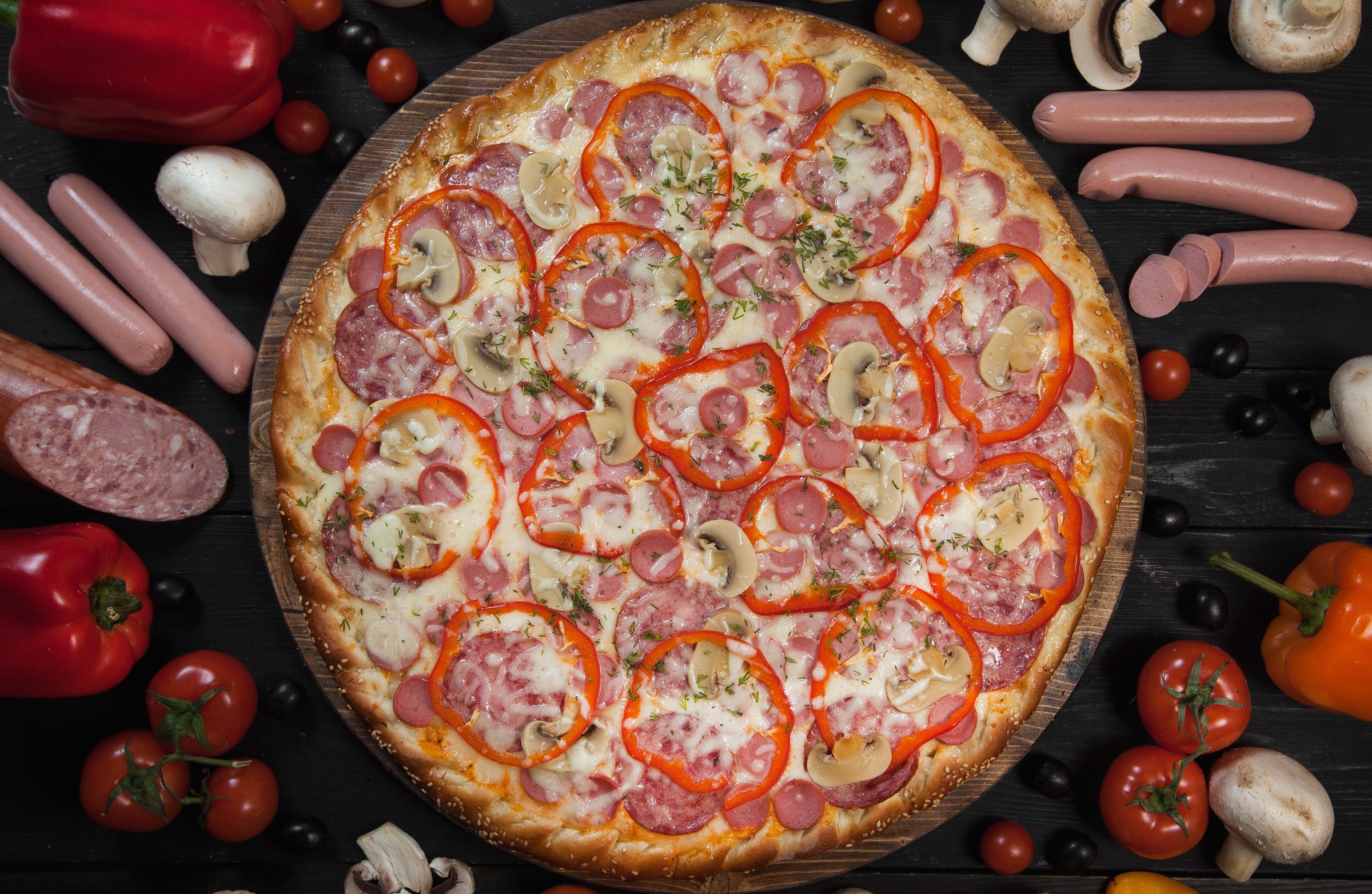 пицца с грибами и колбасой и помидорами и с сыром в духовке на дрожжевом тесте фото 74