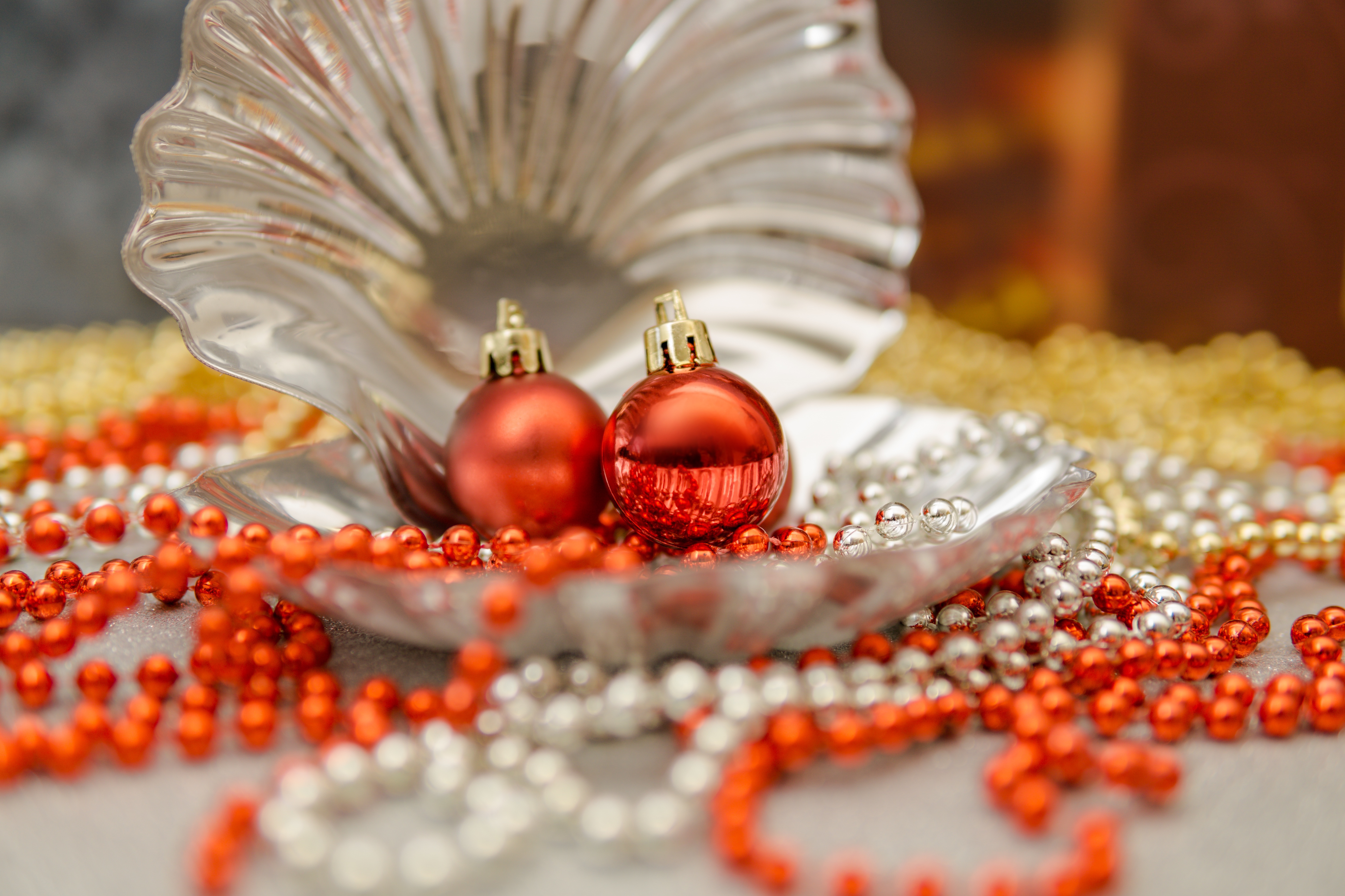 holiday, christmas, bauble, beads, christmas ornaments, shell
