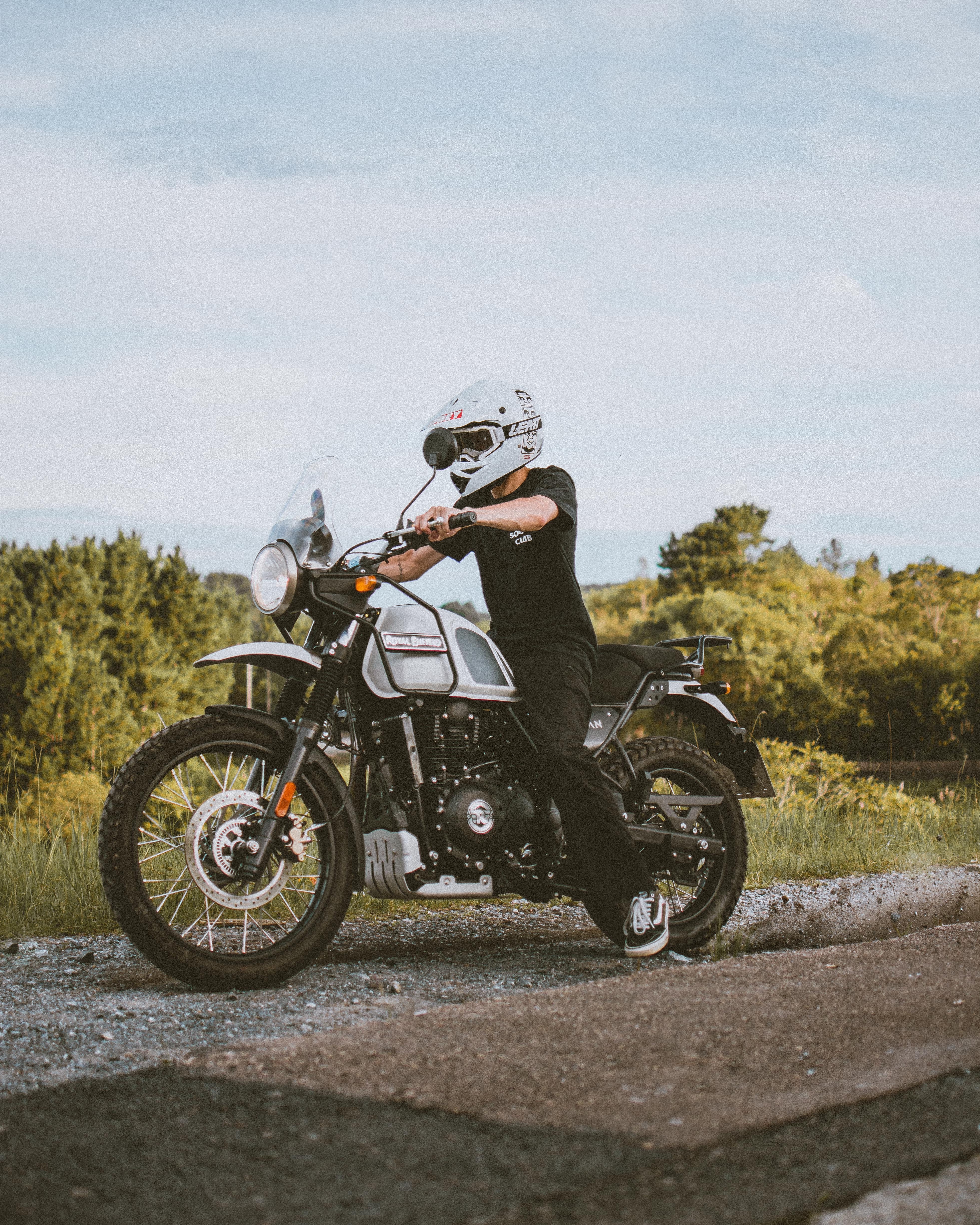 motorcycle, motorcycles, motorcyclist, grey, helmet, bike, biker Image for desktop