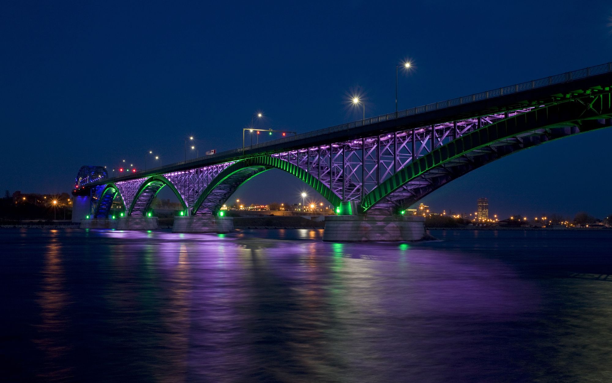 Baltimore bridge. Николаев город мост. Мост Саратов Энгельс. Мост Бэй бридж ночью.