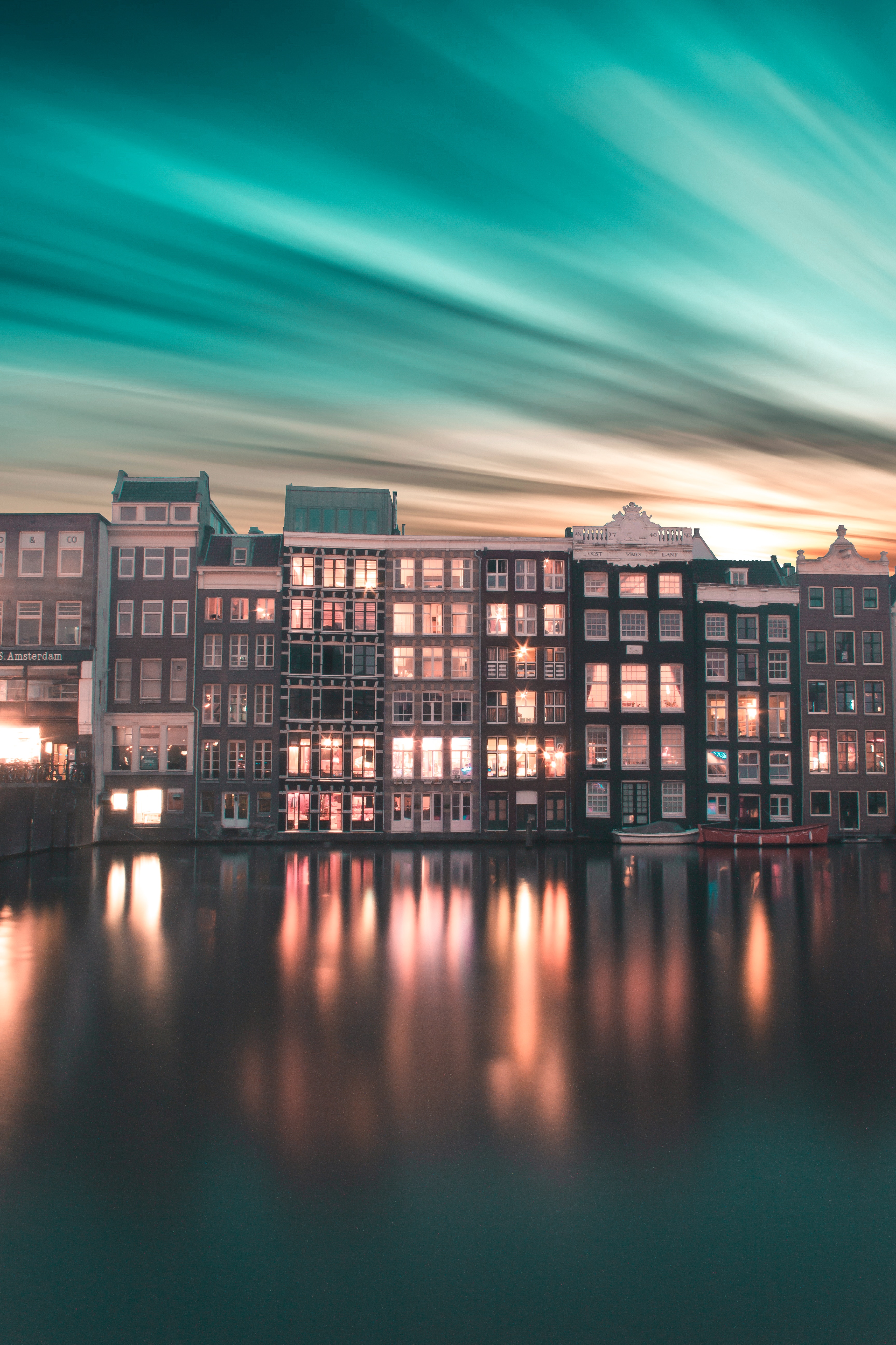 Laden Sie das Niederlande, Amsterdam, Gebäude, Gradient, Farbverlauf, Stadt, Städte-Bild kostenlos auf Ihren PC-Desktop herunter