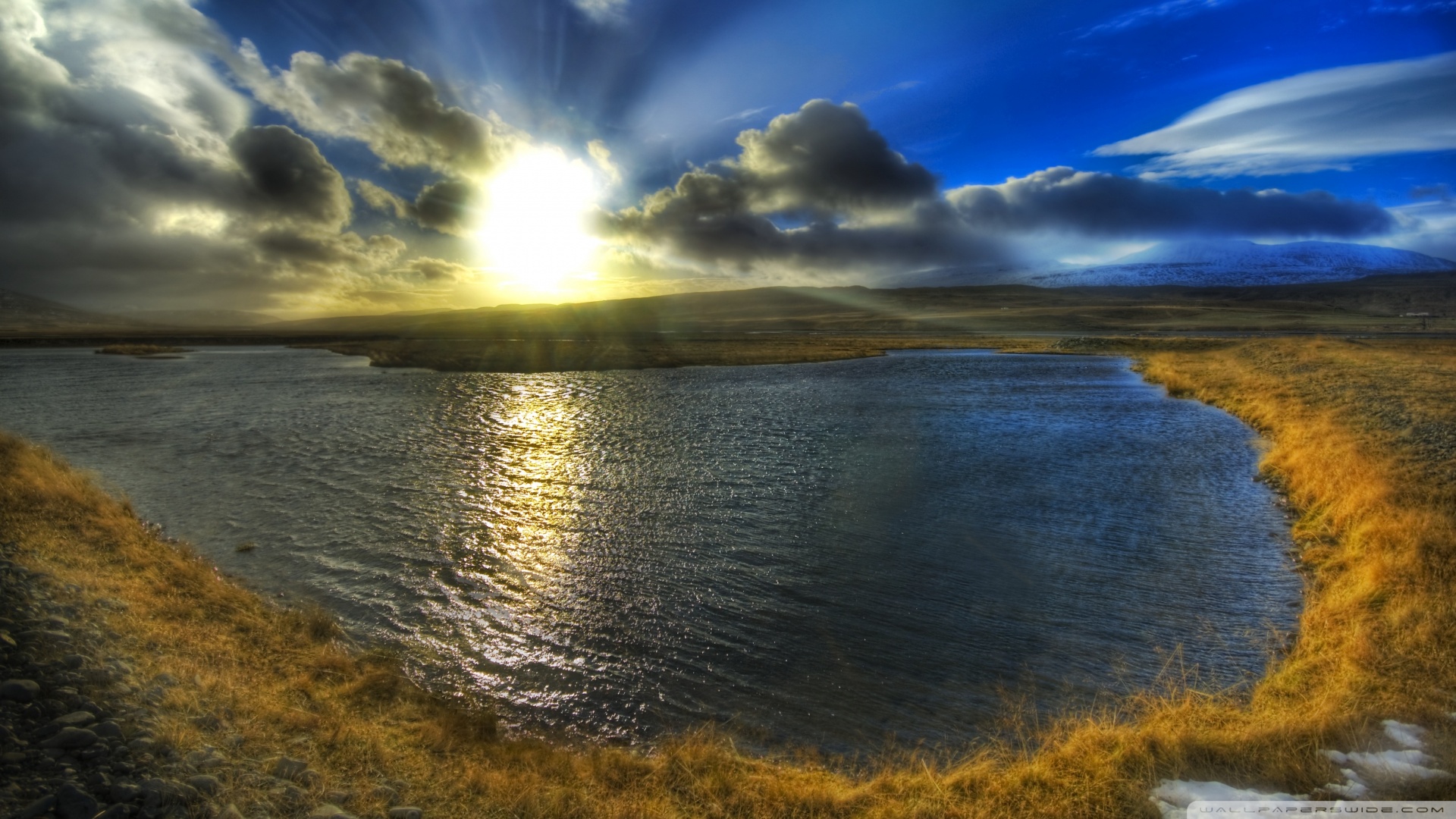 586109 скачать картинку hdr, природа, фотографии, облака, исландия, озеро, ландшафт, небо, солнечный луч, вода - обои и заставки бесплатно