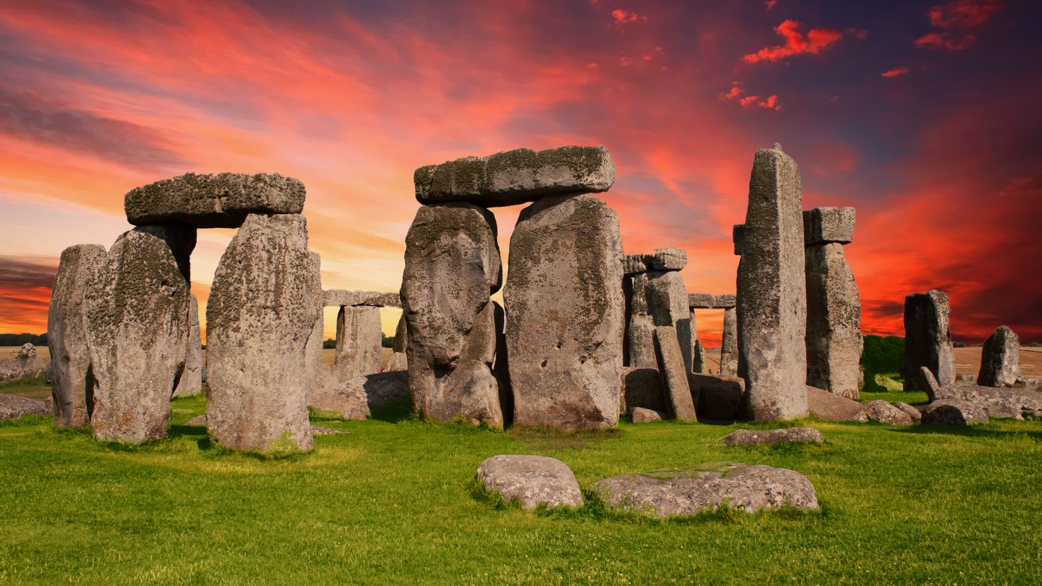 Stone england. Стоунхендж Англия. Мегалитические сооружения Стоунхендж. Англия камни Стоунхенджа. Кромлех Стоунхендж Англия.