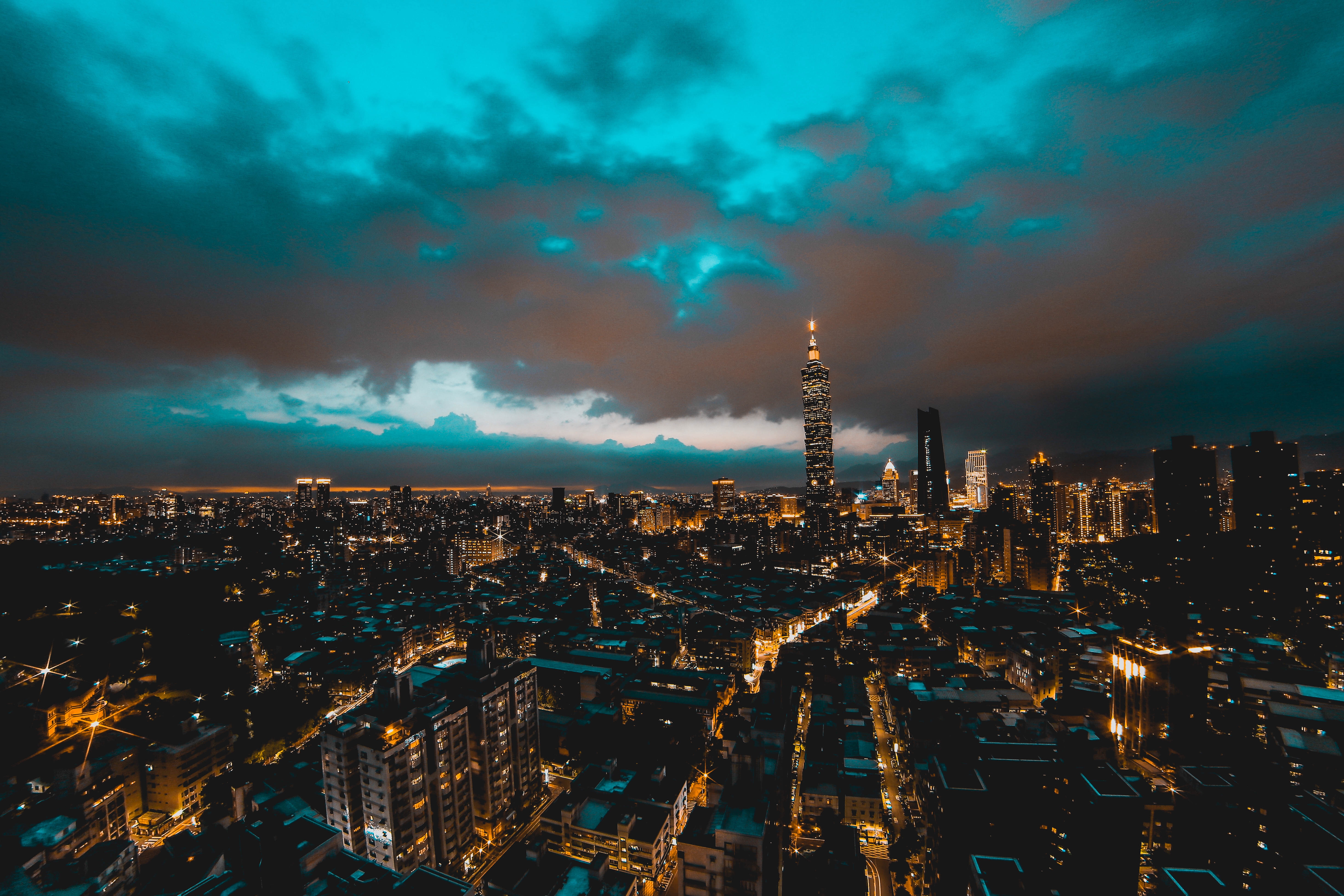 90340 descargar fondo de pantalla taipéi, ciudades, noche, rascacielos, edificio, taiwán, taipei: protectores de pantalla e imágenes gratis