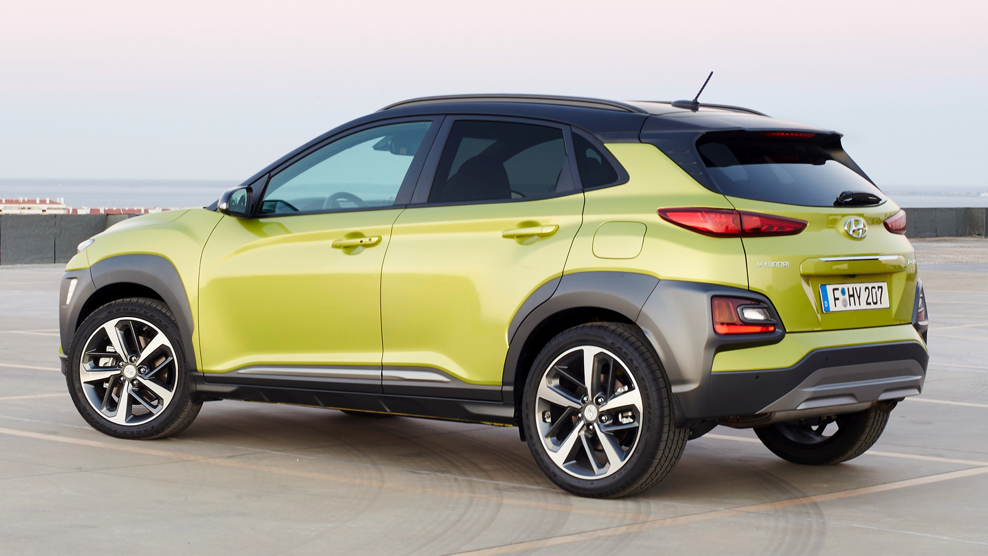 Hyundai kona фото