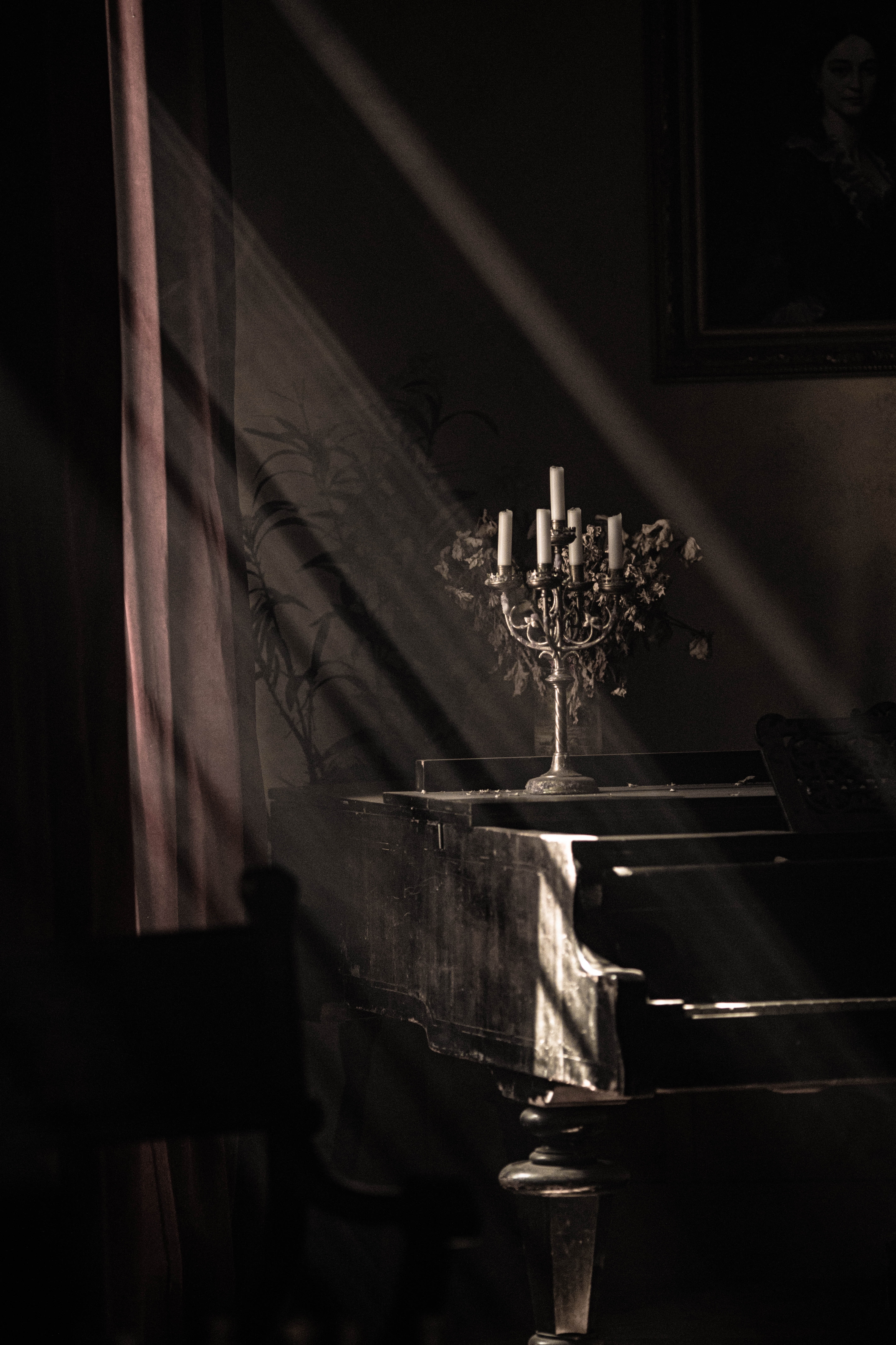 Download mobile wallpaper Piano, Beams, Rays, Candles, Shine, Light, Dark for free.