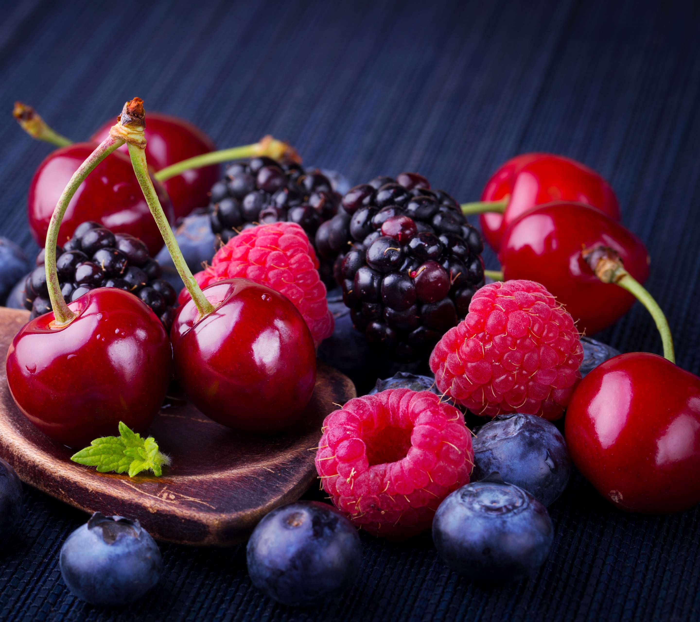 1222385 下載圖片 食物, 浆果, 蓝莓, 覆盆子, 树莓, 樱桃, 黑莓 - 免費壁紙和屏保