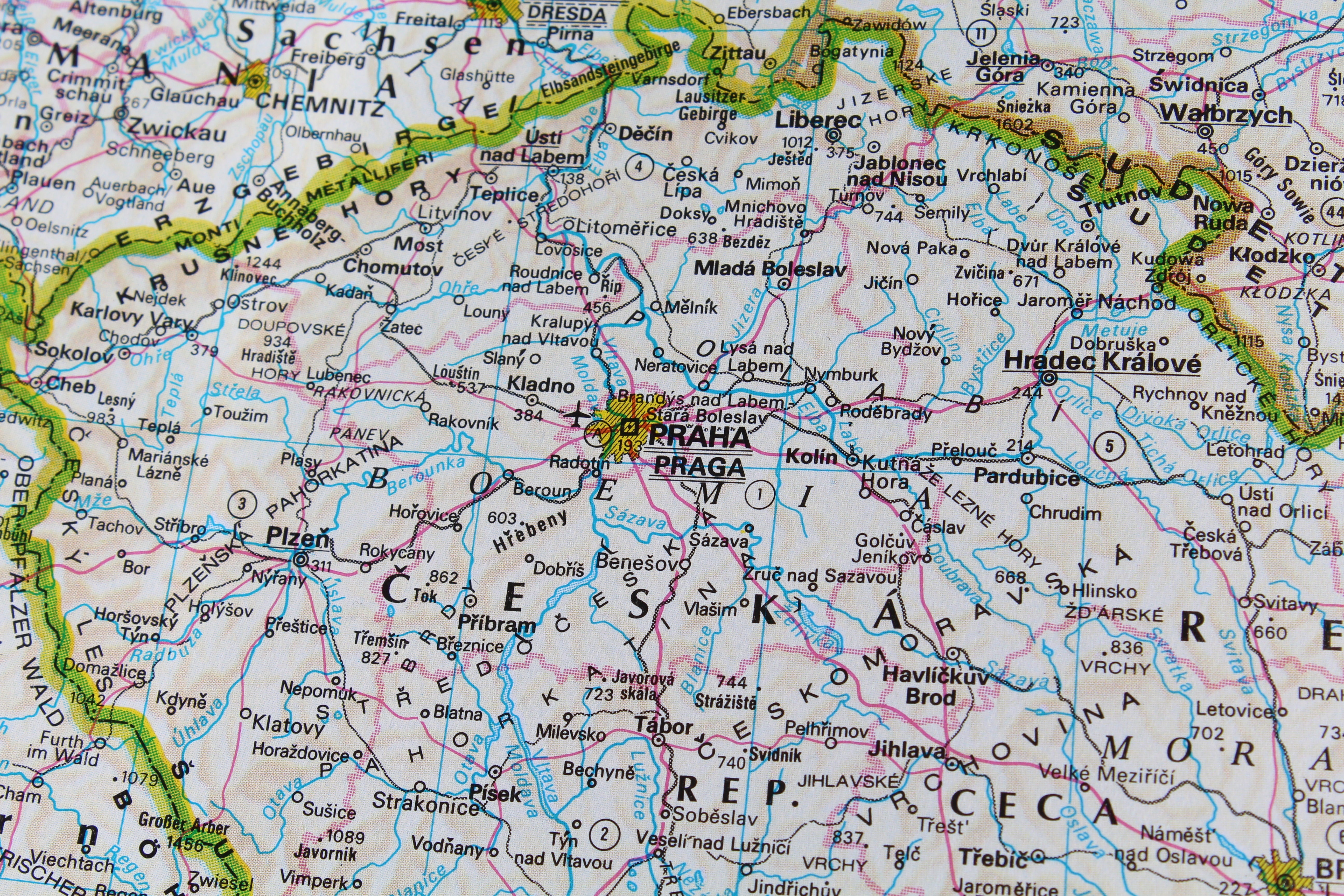 Скачать картинку Прага, Чехия, Разное, Путешествие, Карта в телефон бесплатно.