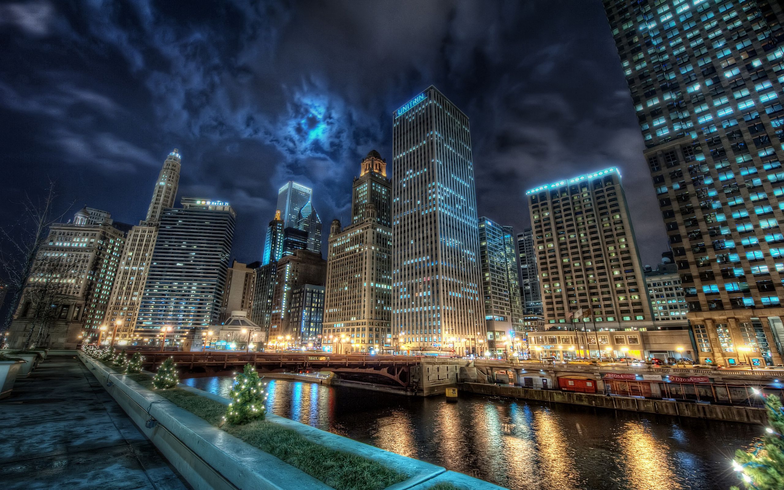 cities, water, night, usa, city, lights, reflection, united states, america, chicago, channel, states