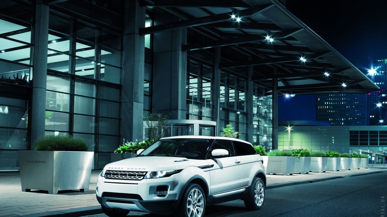 Range Rover Evoque марки Land Rover