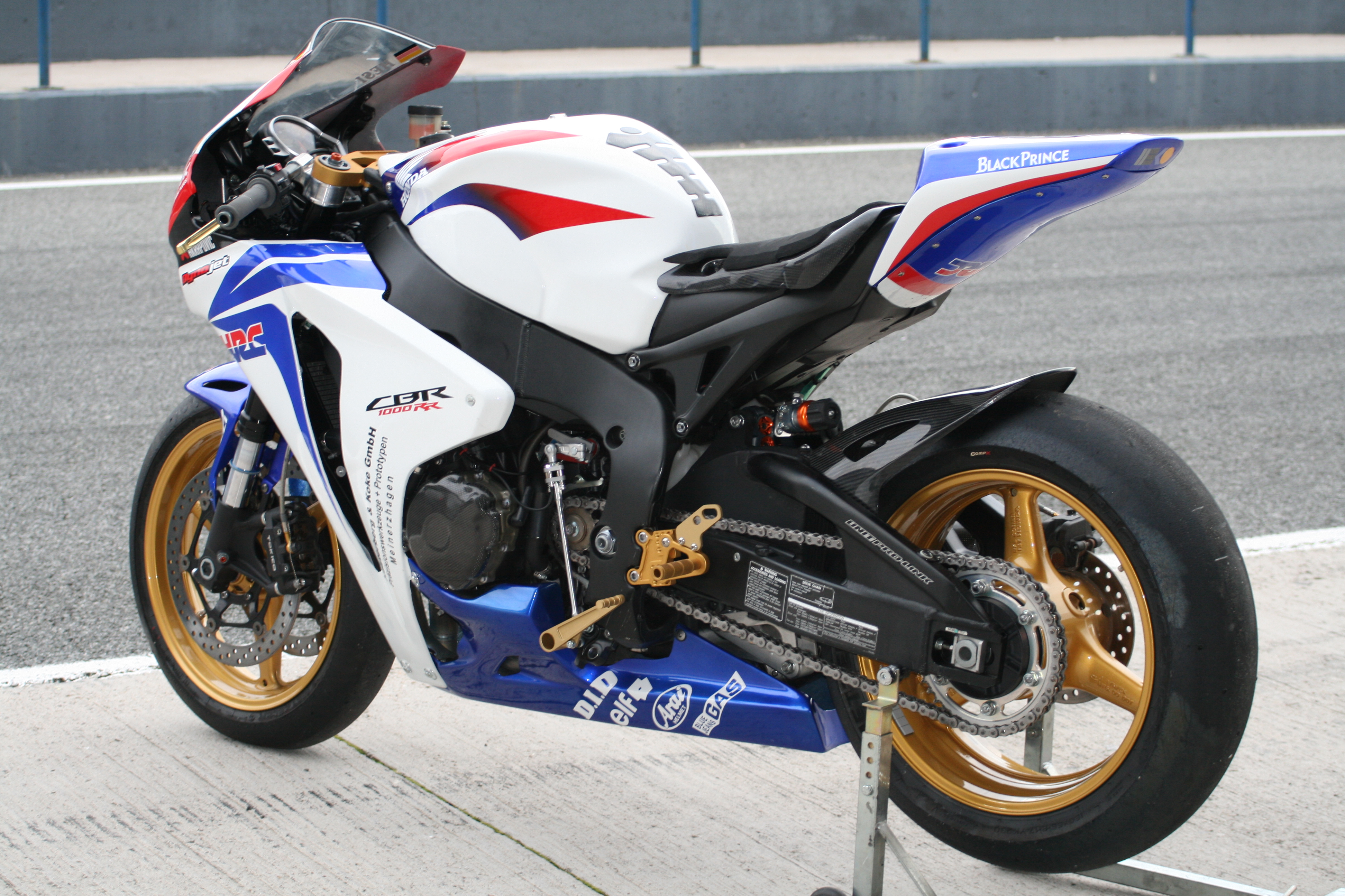 Honda 1000rr синяя