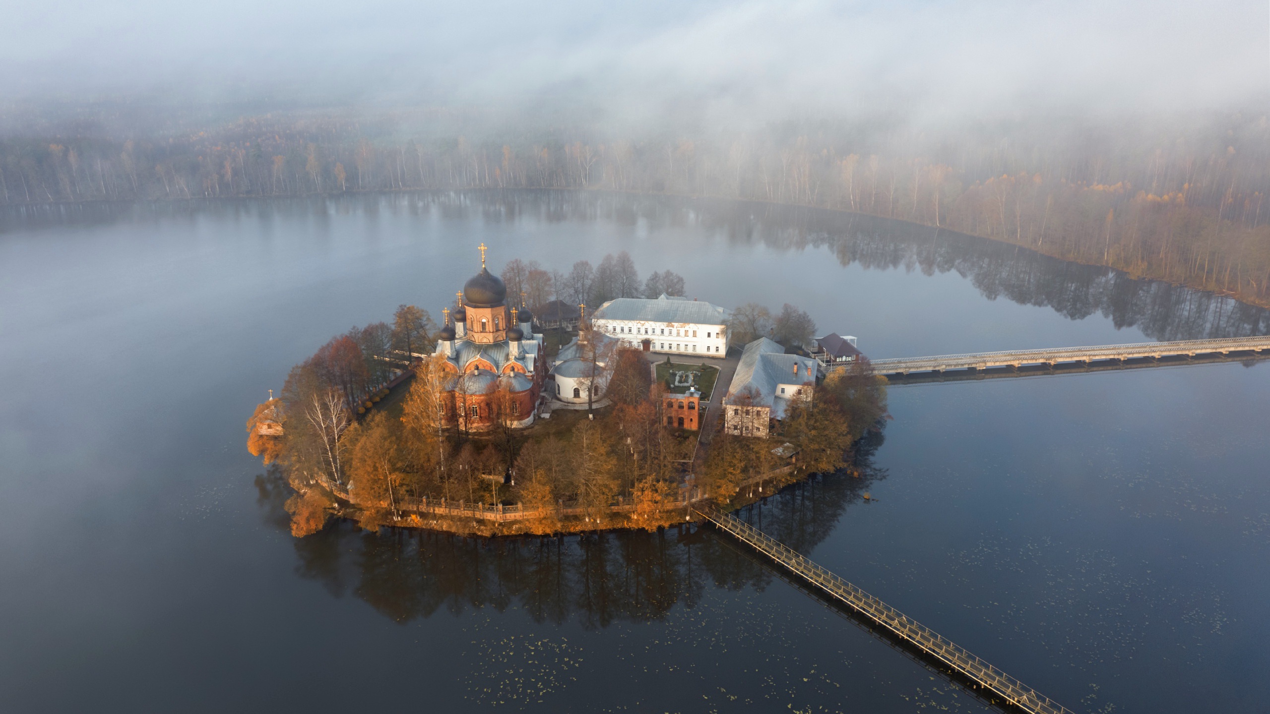 Владимир озеро и Церковь