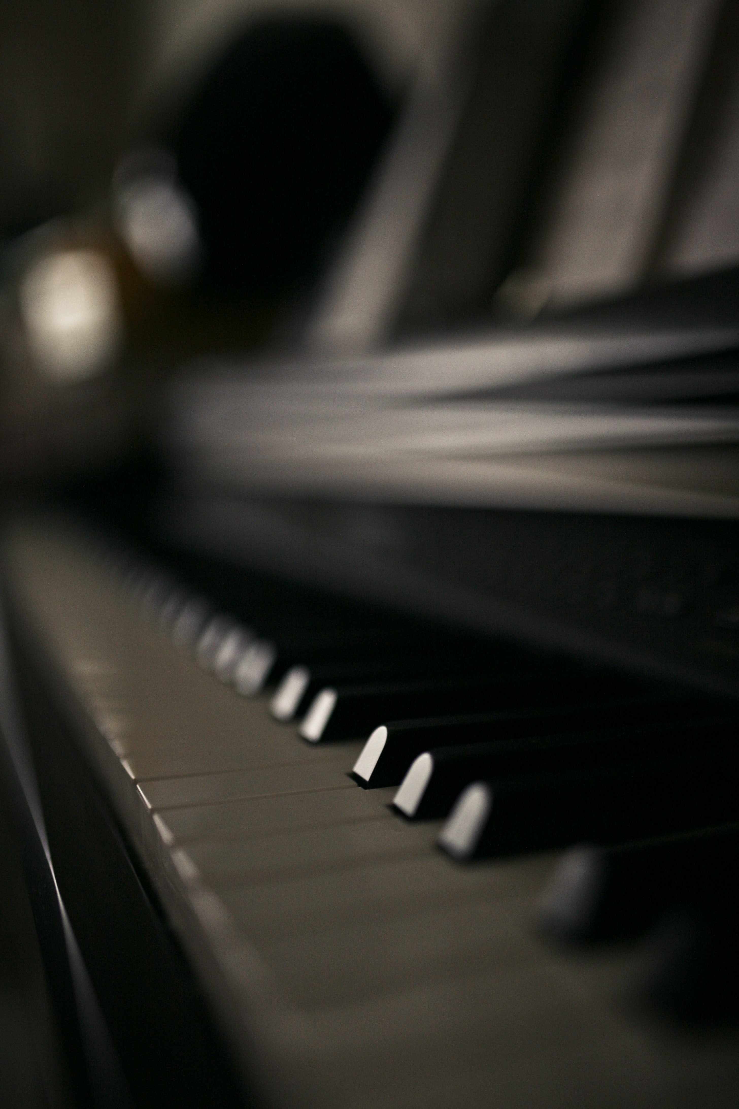 Download for mobile free "Piano" pictures