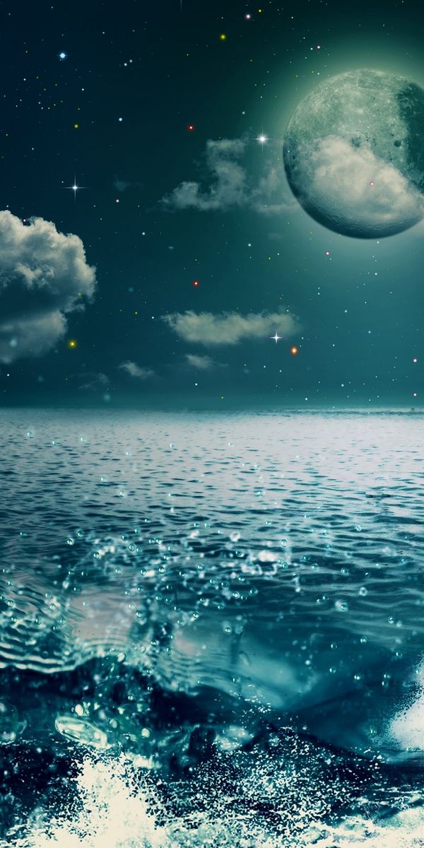 Притяжение воды в океанах луной. Лунное море. Луна и океан. Волны на Луне. Луна вода обои на телефон.