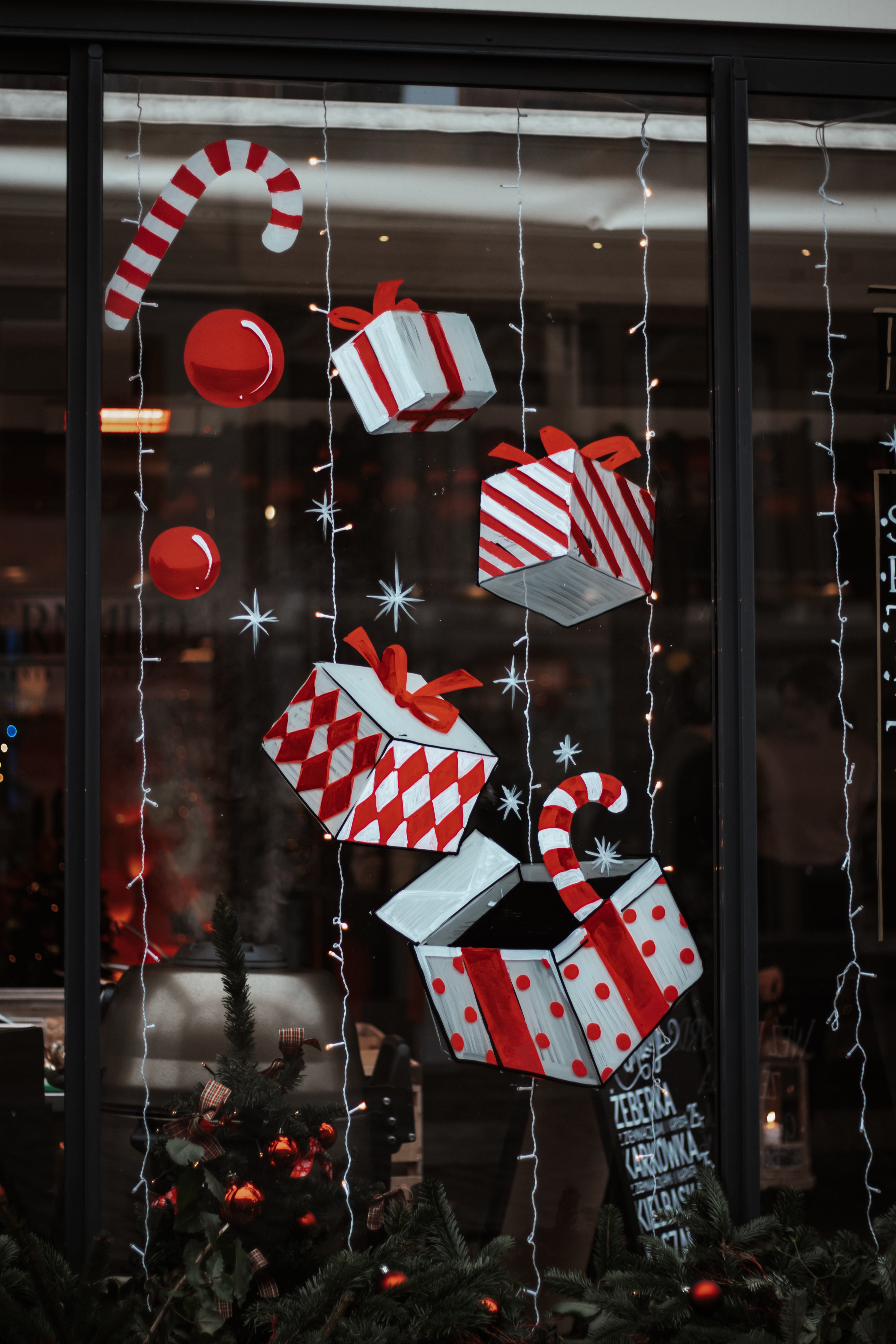 garlands, garland, presents, new year, holidays, decorations, christmas, holiday, gifts, boxes phone wallpaper