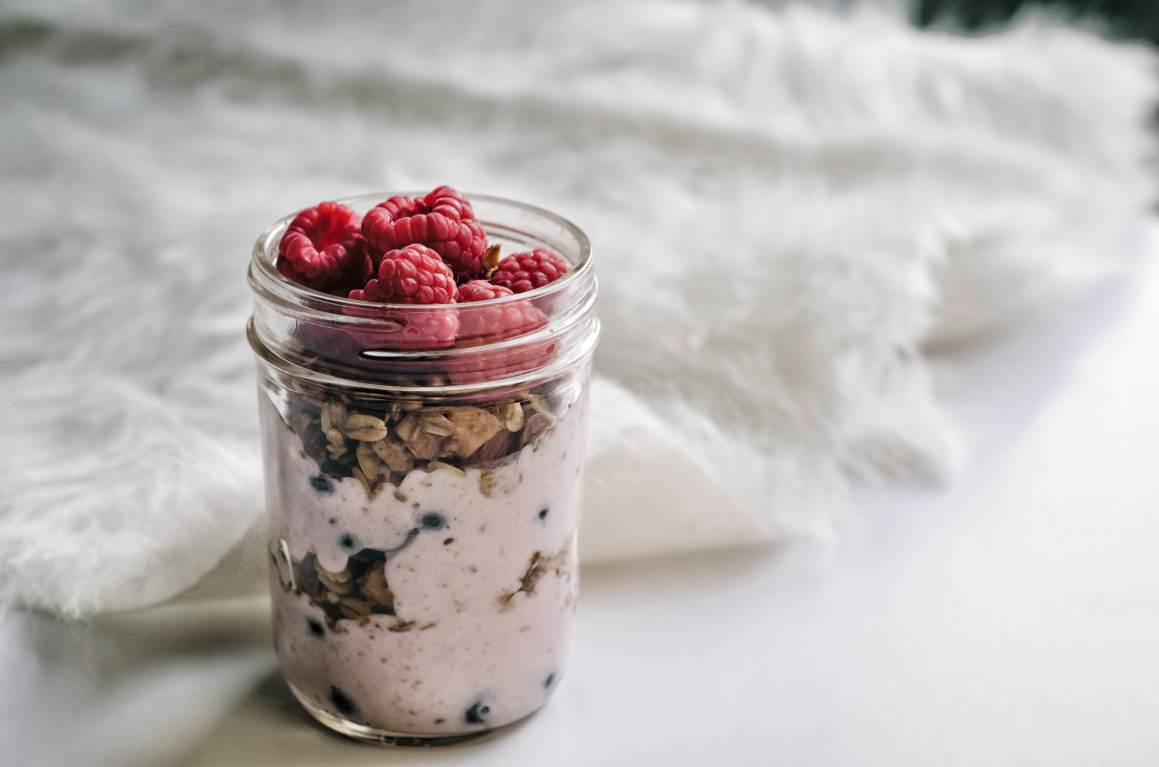 raspberry, food, nuts, yogurt, yoghurt High Definition image