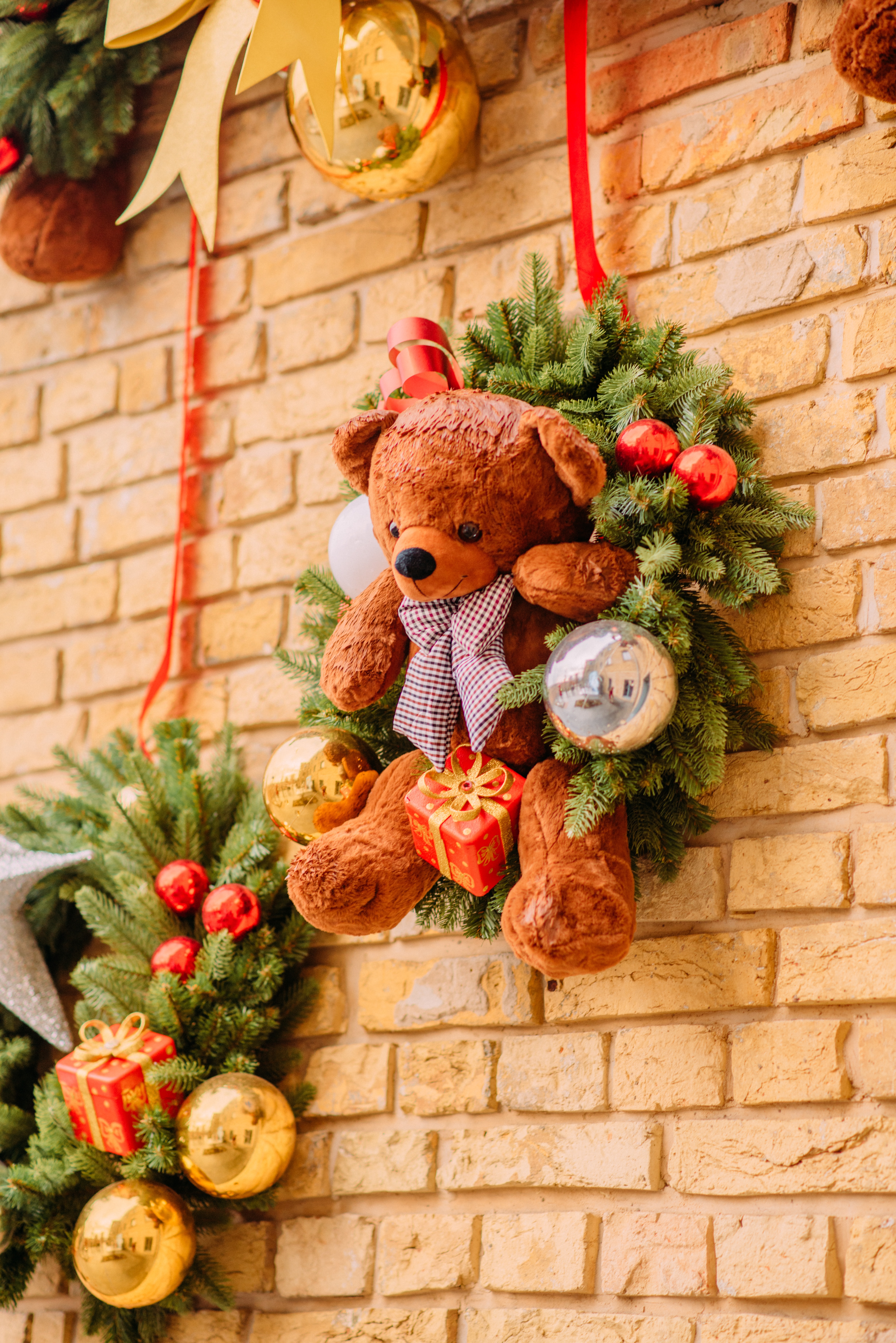 christmas, teddy bear, holidays, new year, decorations, toy, wreath 1080p