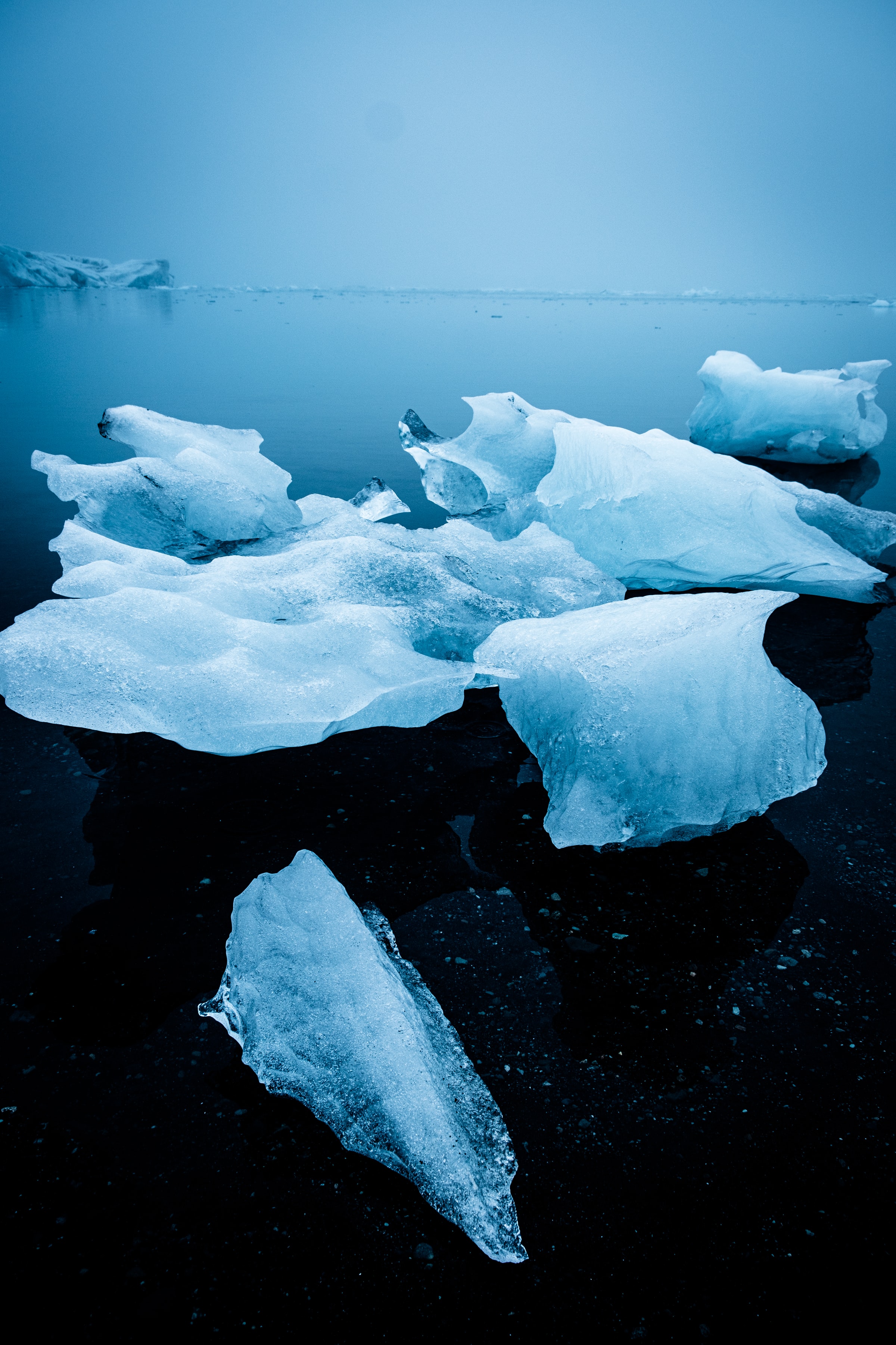 Download mobile wallpaper Ice Floes, Horizon, Frozen, Nature, Ice for free.