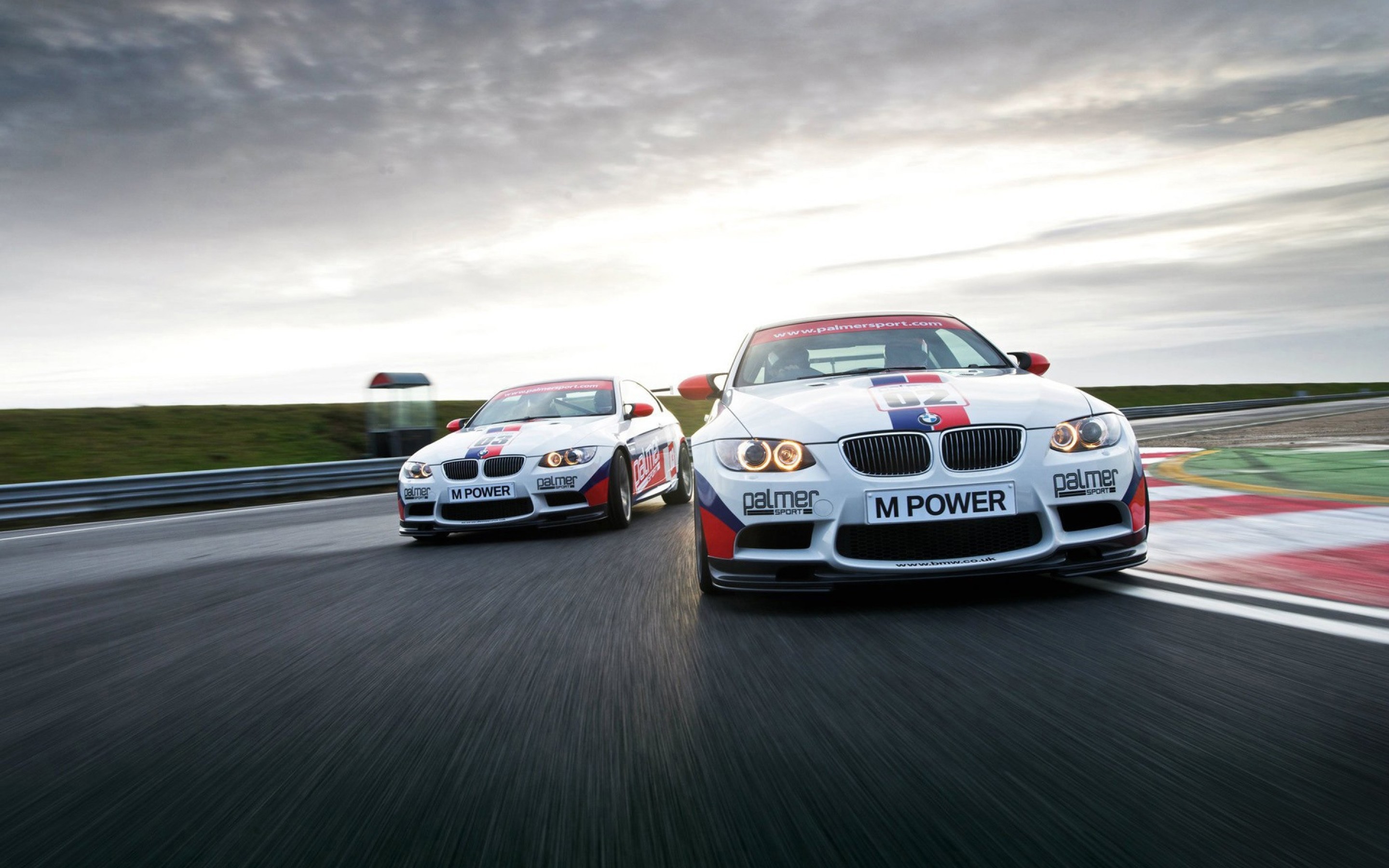 Гонки бмв м5. BMW m3 Sport. BMW m3 e92 гоночная. BMW m8 GTE. BMW e92 Autosport.