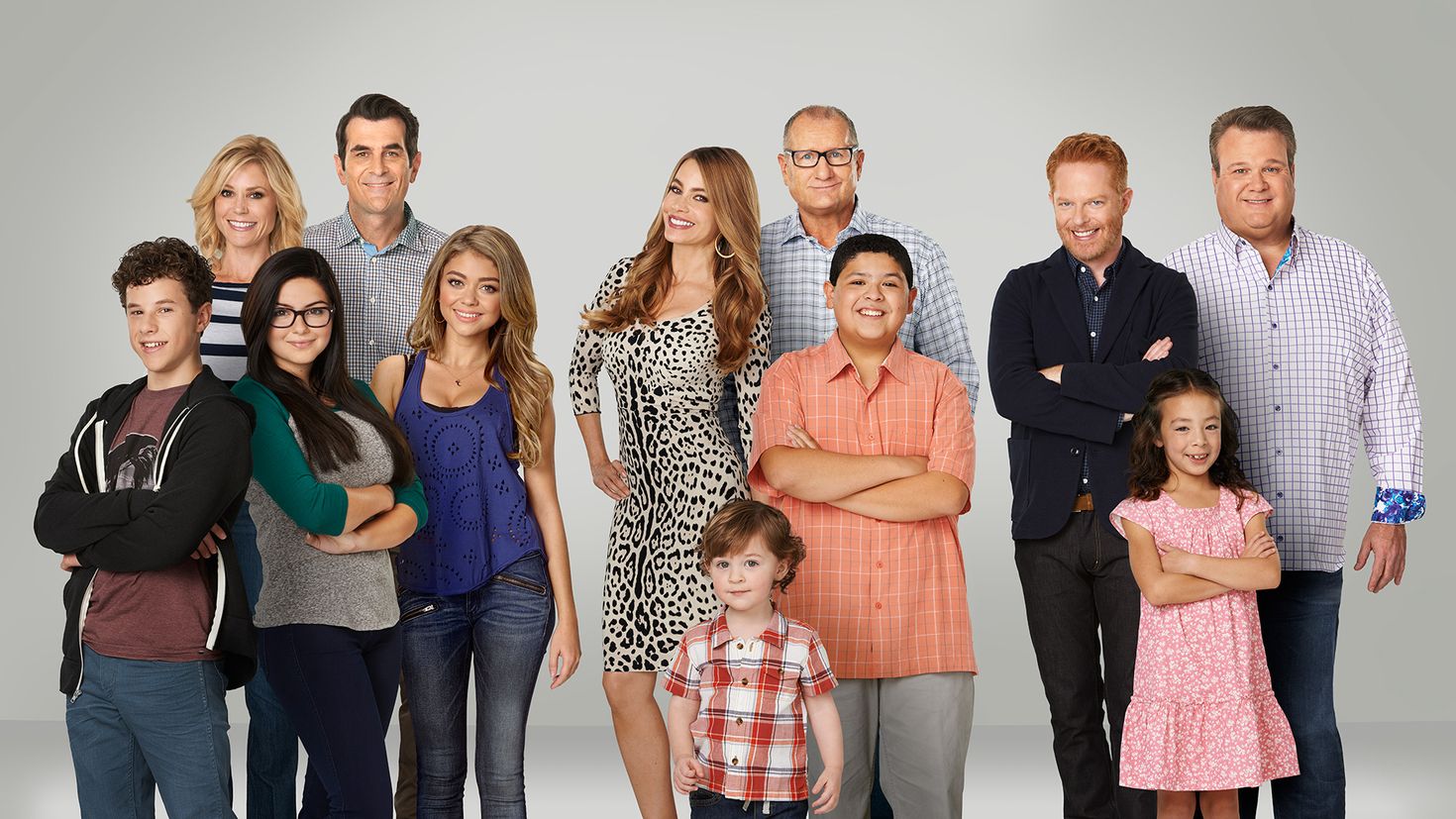 Family show. Американская семейка (Modern Family). Модерн Фэмили сериал. Американская семейка сериал 2009–2020. Американская семейка Эйдан.